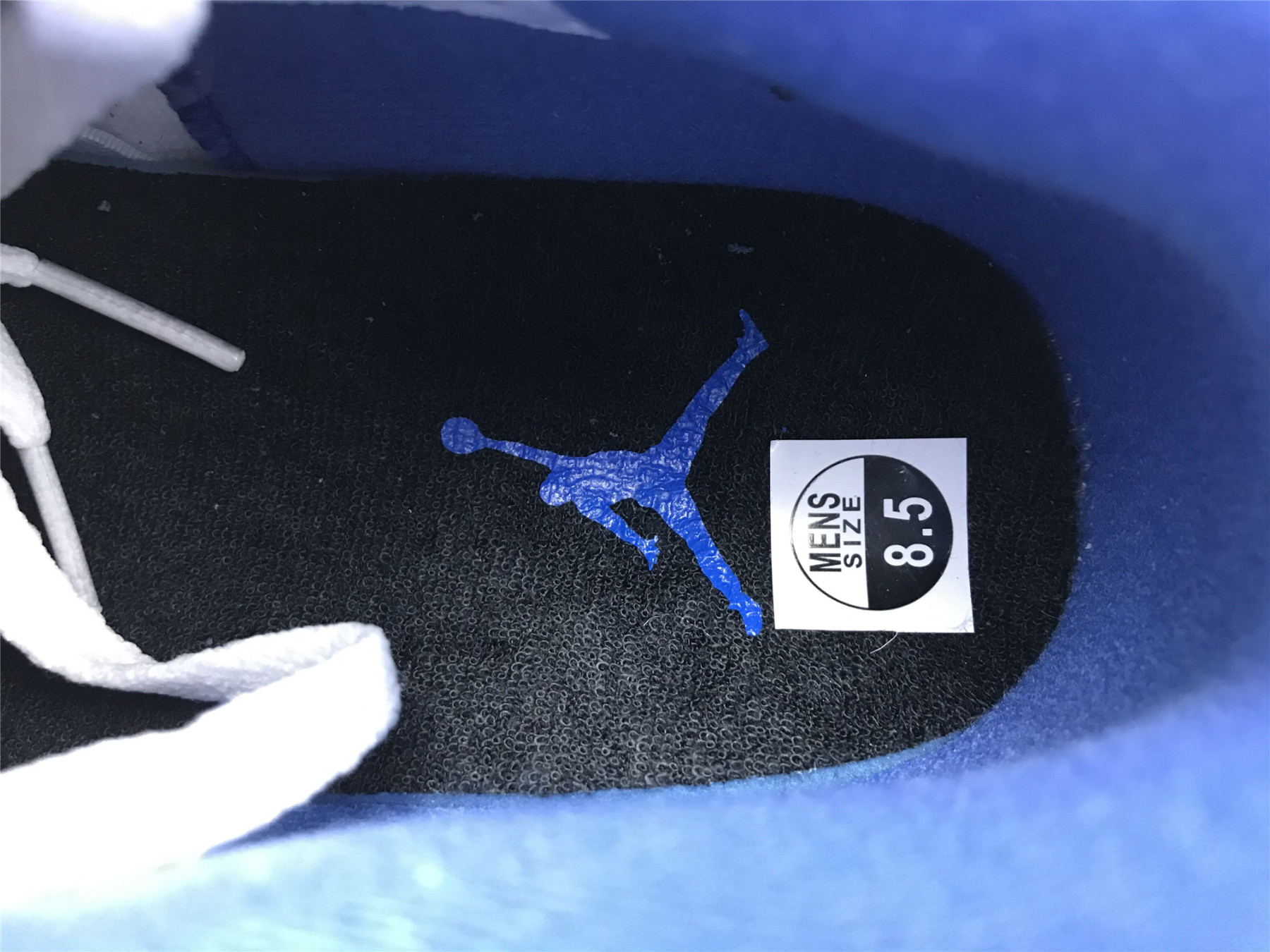 UA AIR JORDAN 4 RETRO 