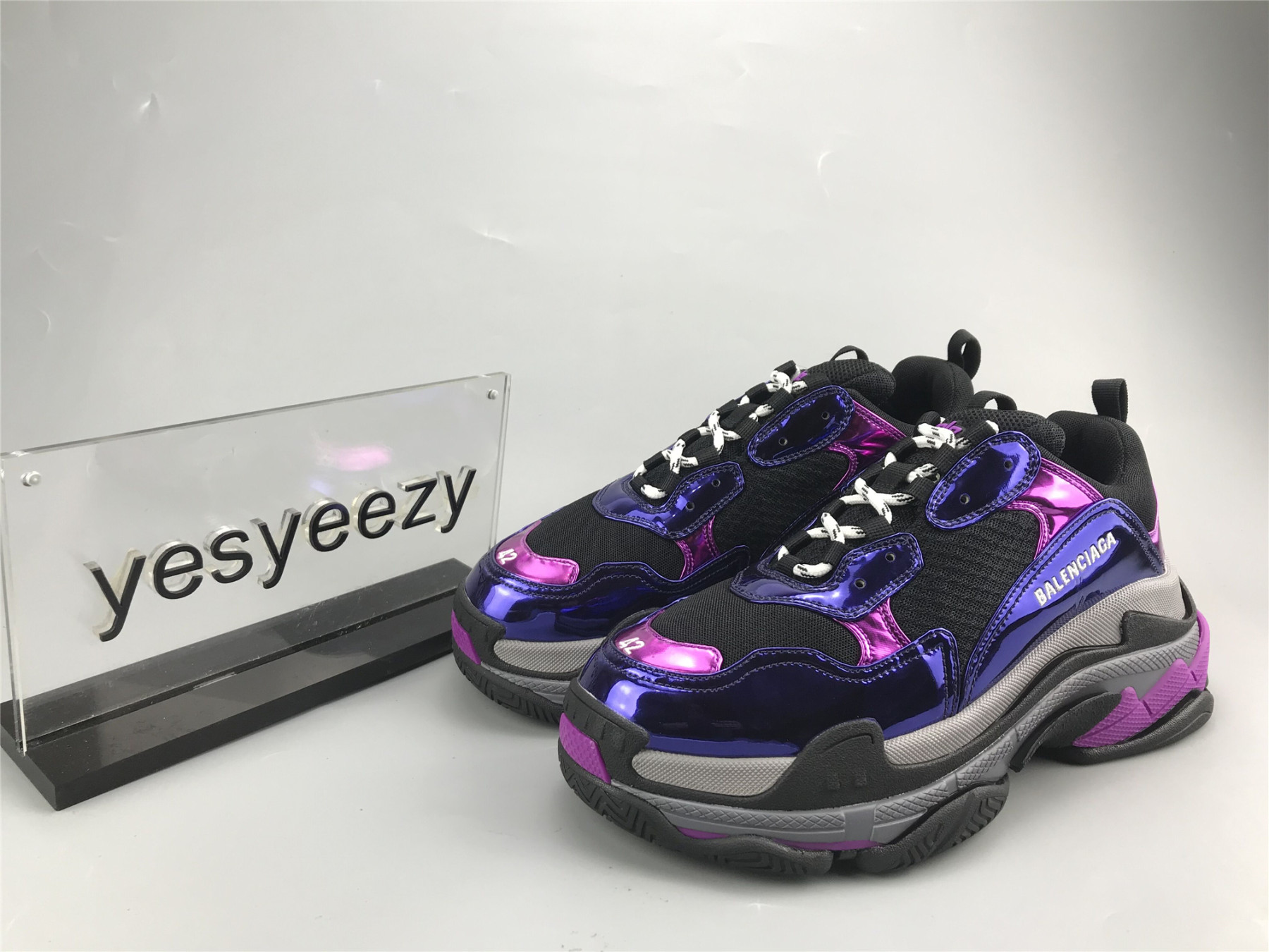 UA TRIPLE S SNEAKER BRIGHT PURPLISH RED