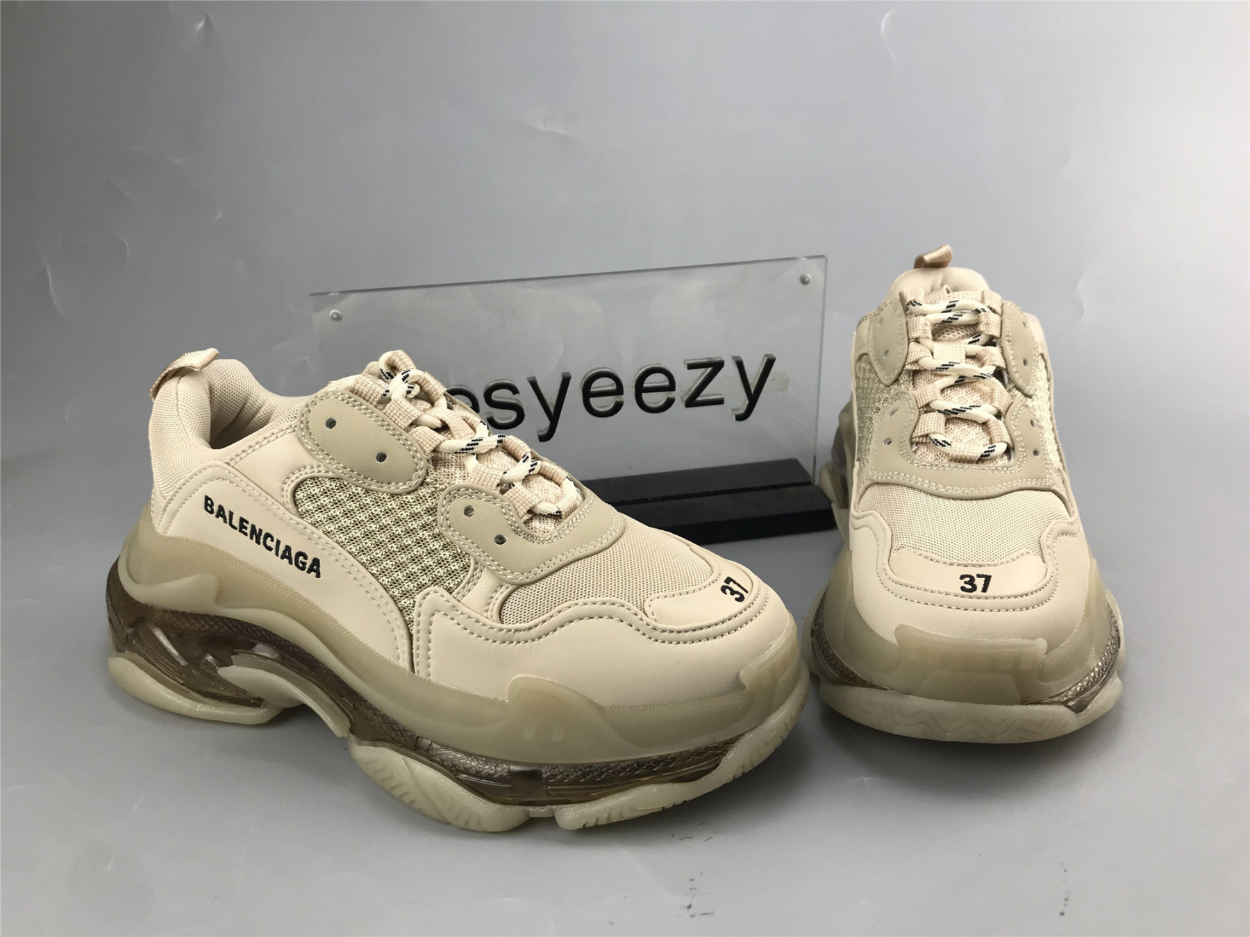 UA TRIPLE S CLEAR SOLE SNEAKER NUDE