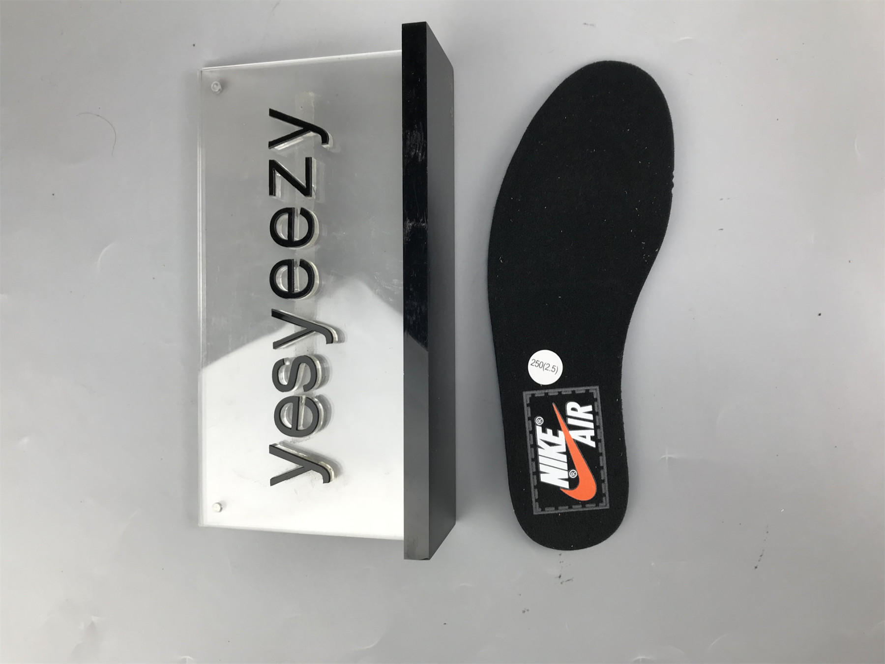 UA AIR JORDAN 1 RETRO HIGH  