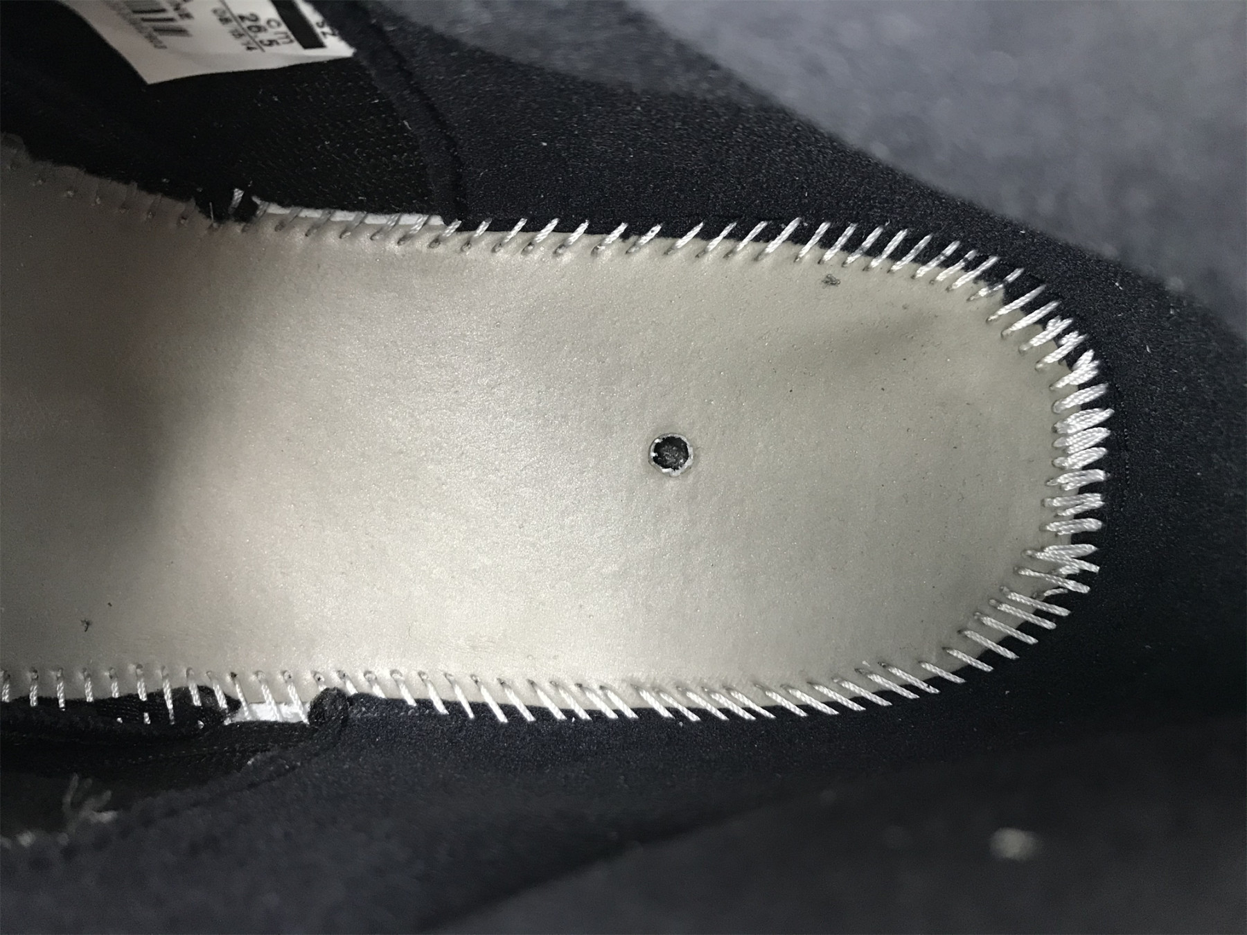 UA AIR JORDAN 11 RETRO 