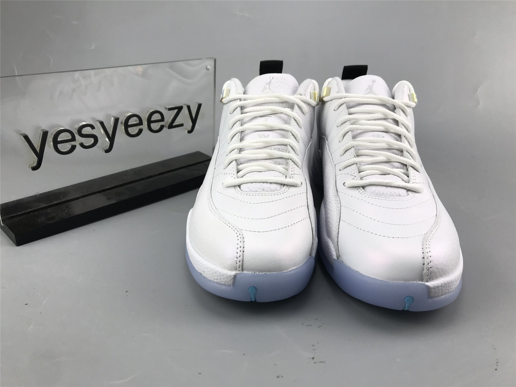 UA AIR JORDAN 12 RETRO LOW 