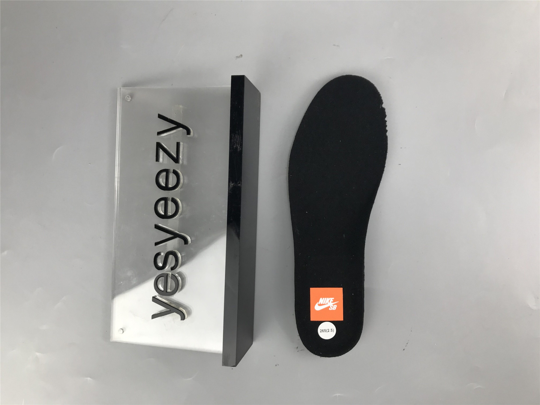 UA NIKE DUNK LOW PRO ISO SB 