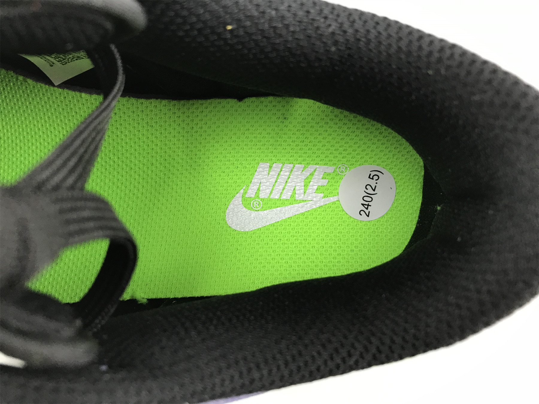 UA WMNS NIKE DUNK LOW 