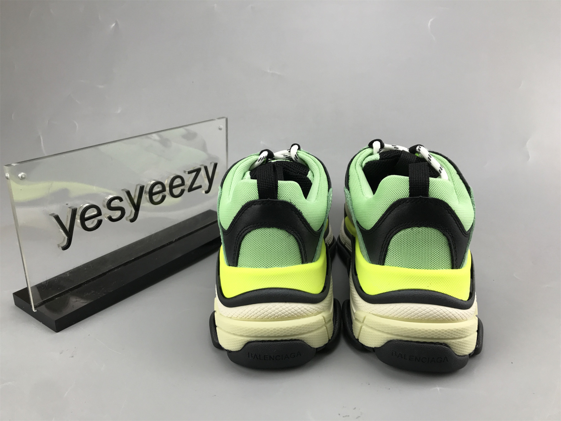 UA TRIPLE S CLEAR SOLE WHITE GREEN BLACK