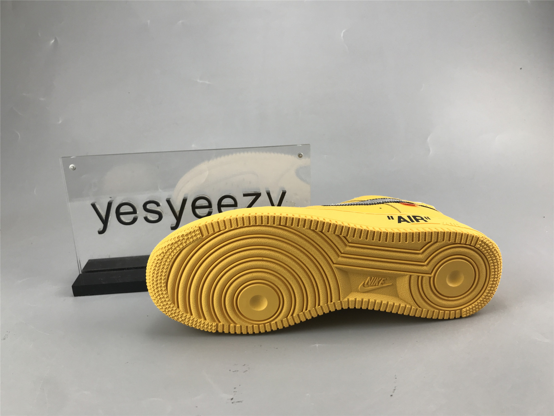 UA NIKE OFF-WHITE X AIR FORCE 1 LOW 