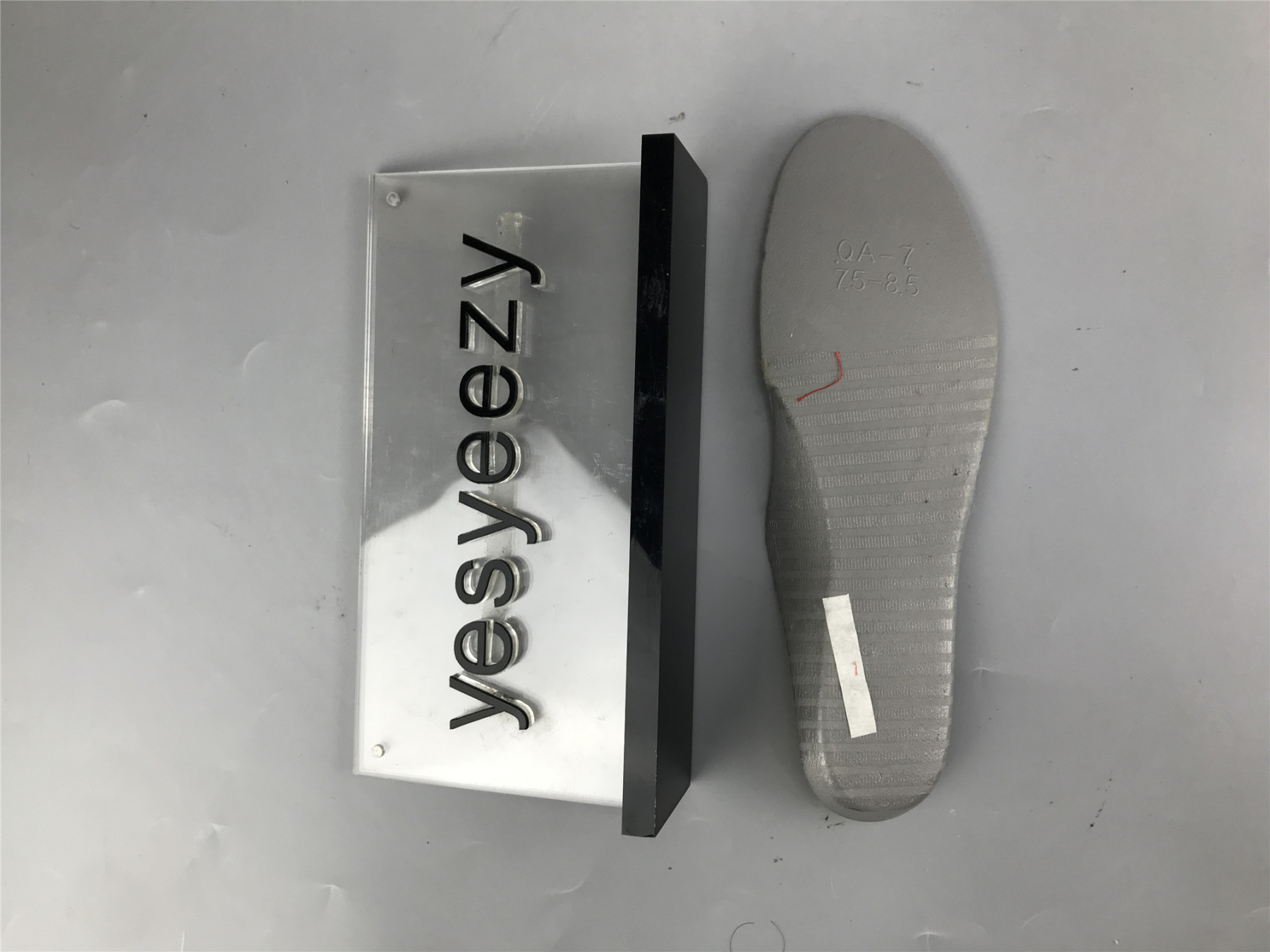 UA NIKE OFF-WHITE X AIR FORCE 1 LOW 