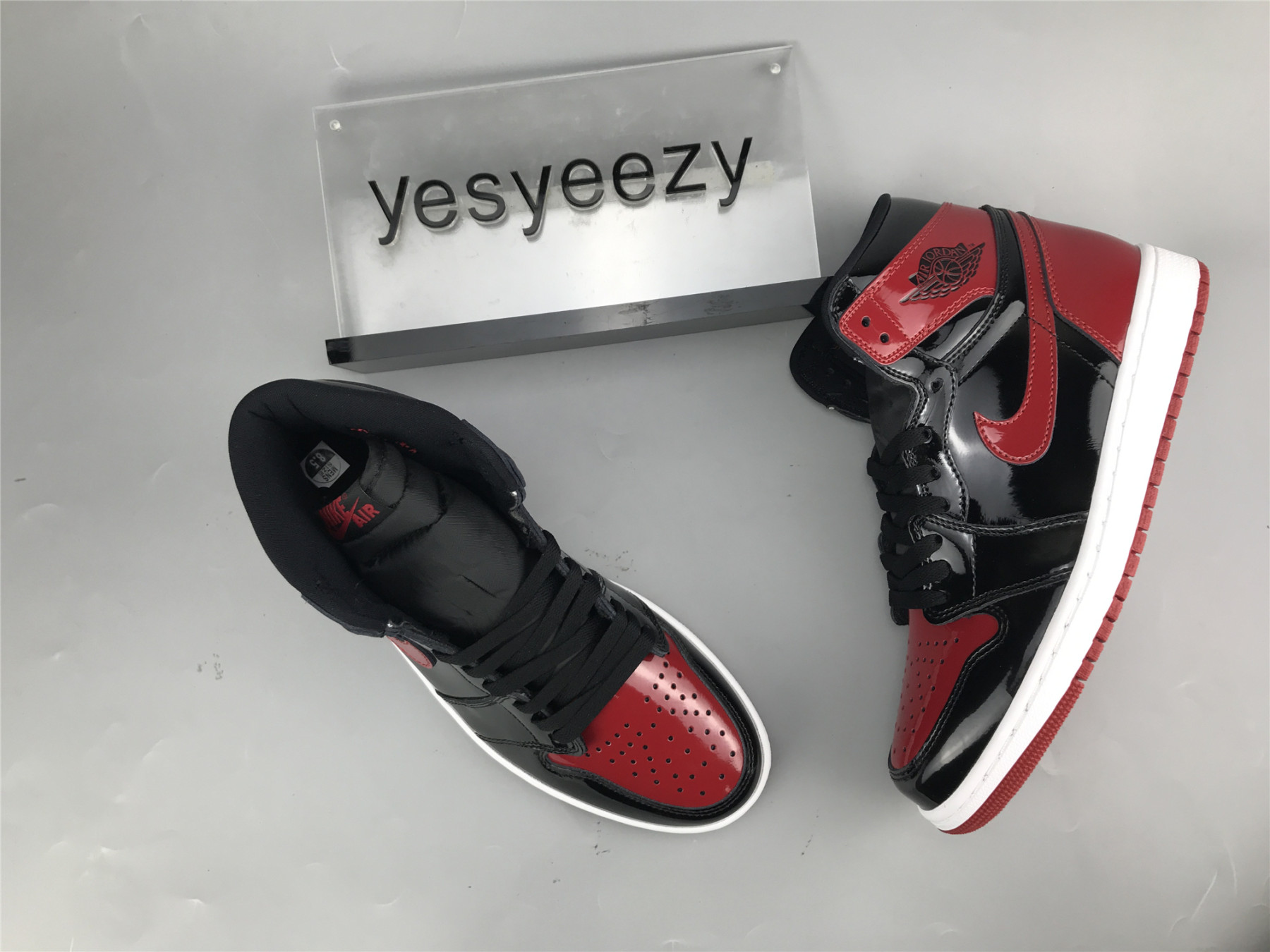 UA AIR JORDAN 1 RETRO HIGH OG PATENT 