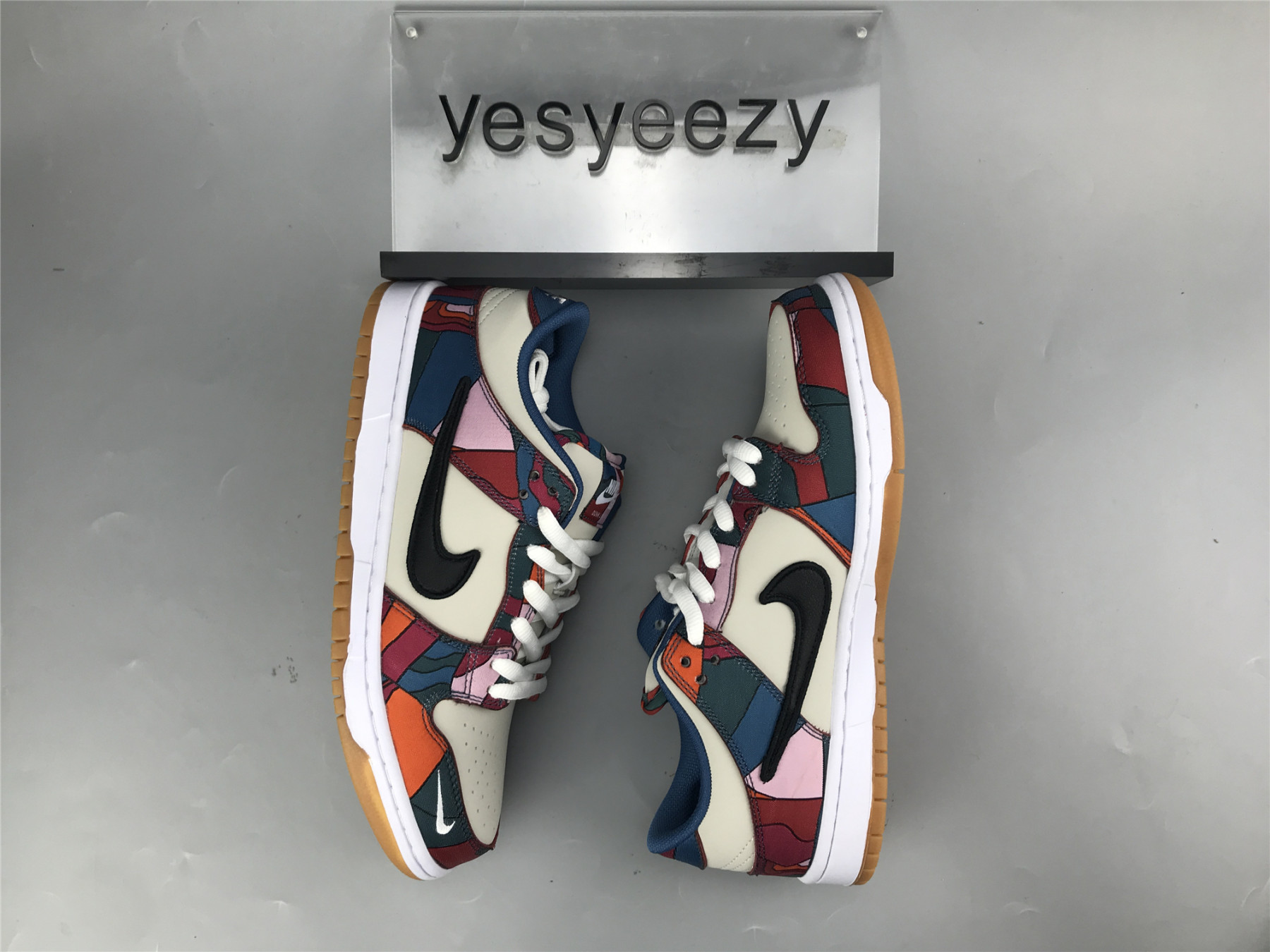 UA NIKE PARRA X DUNK LOW PRO QS SB 