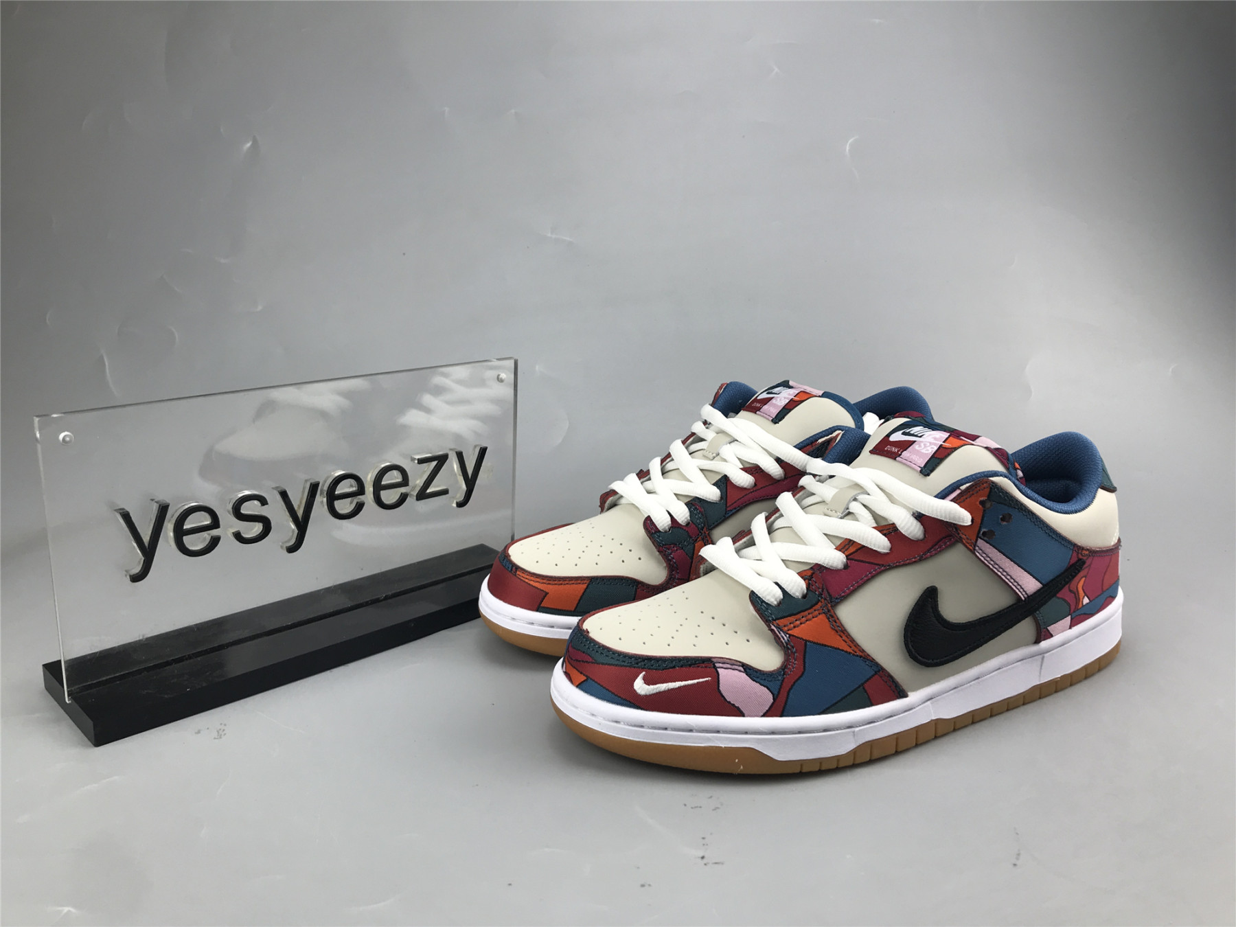 UA NIKE PARRA X DUNK LOW PRO QS SB 