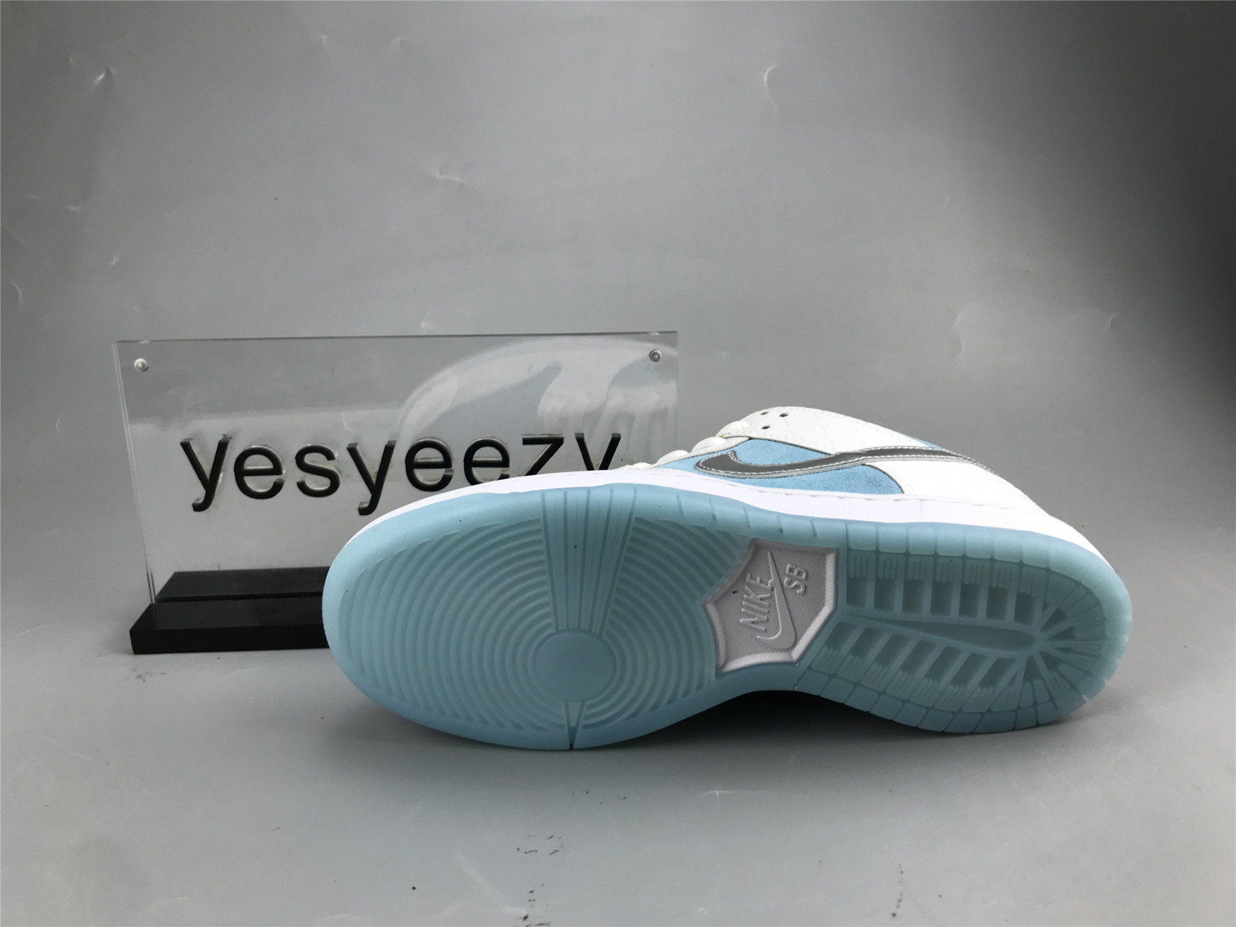 UA NIKE FTC X DUNK LOW SB 