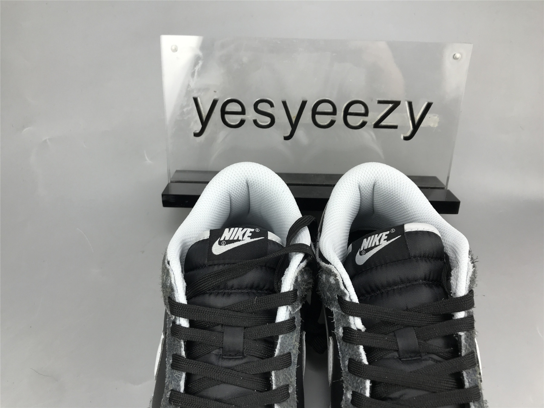 UA NIKE DUNK LOW PREMIUM 