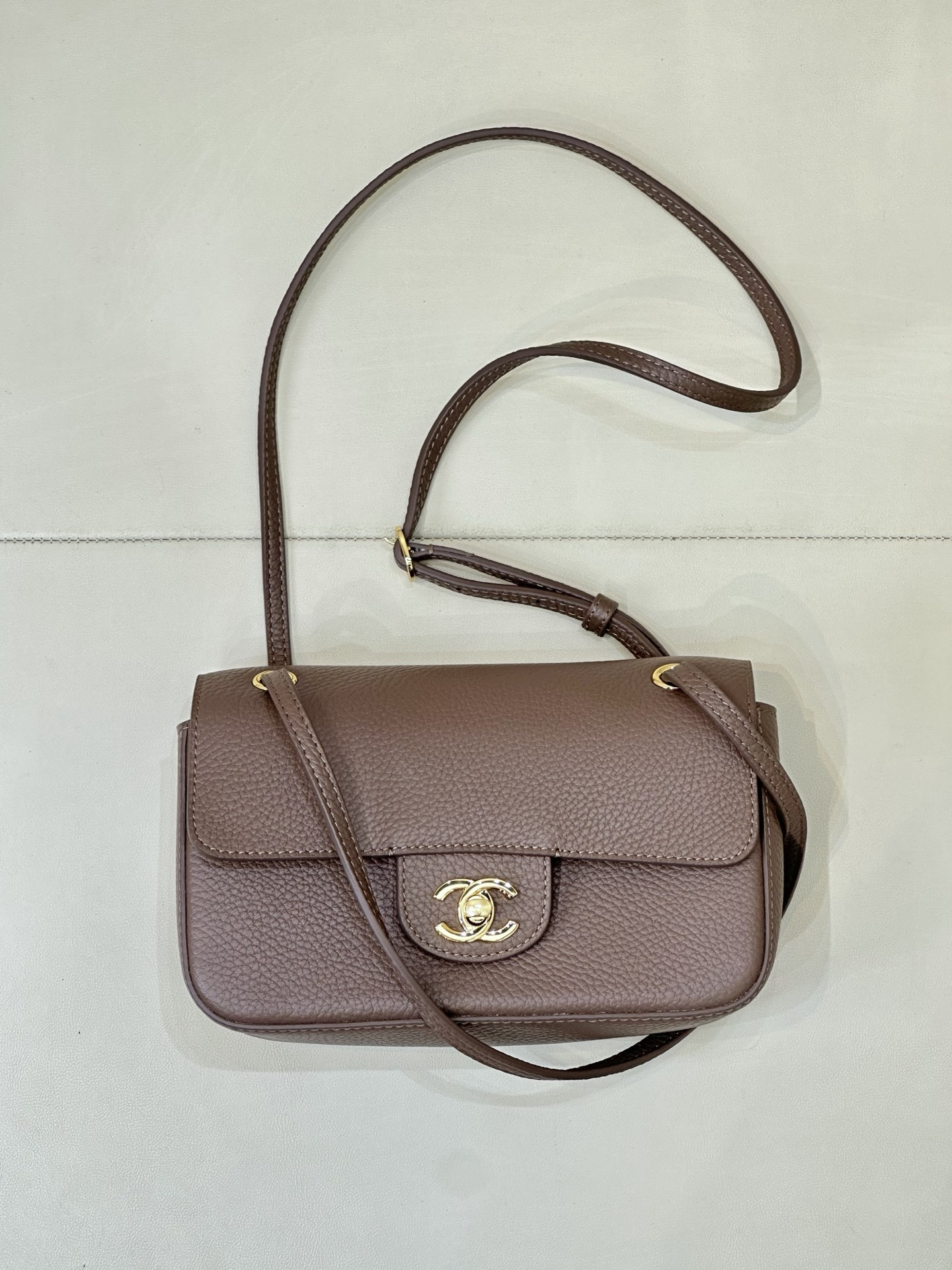 Ch**el Mini Flap Bag Light Gold Hardware AS6573 13x20x6cm