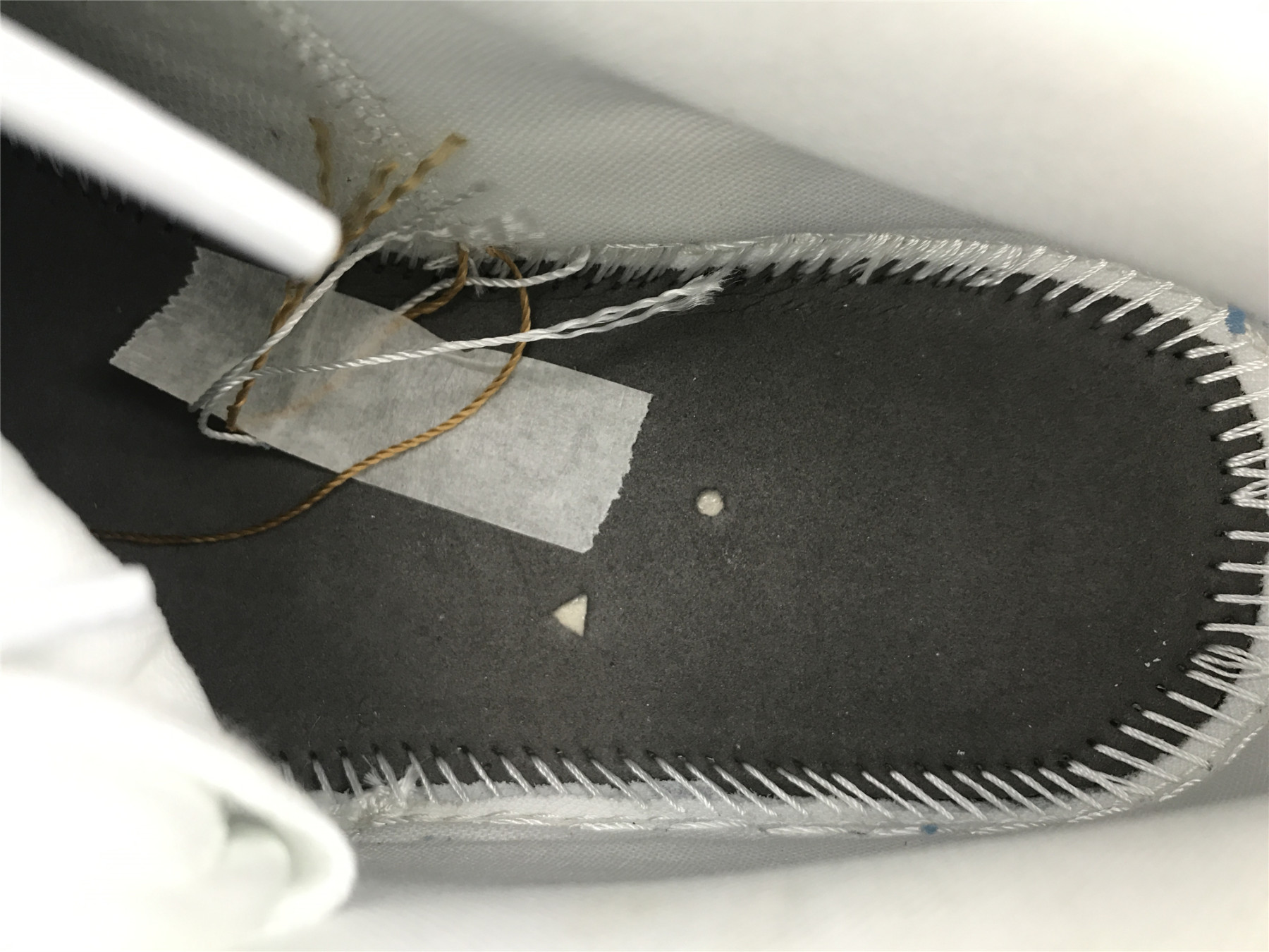 UA AIR JORDAN 1 LOW SE 