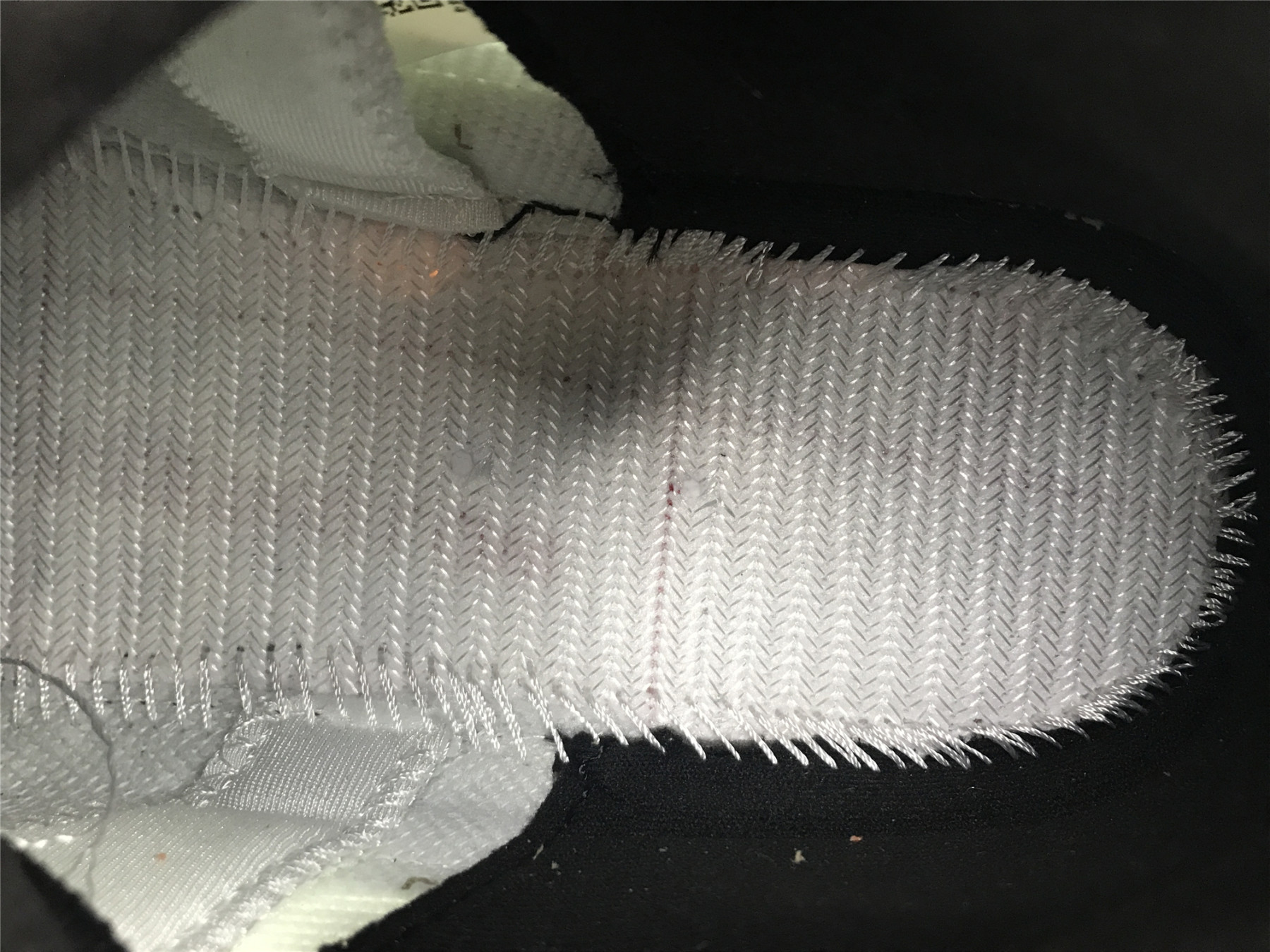 UA AIR JORDAN 5 RETRO 