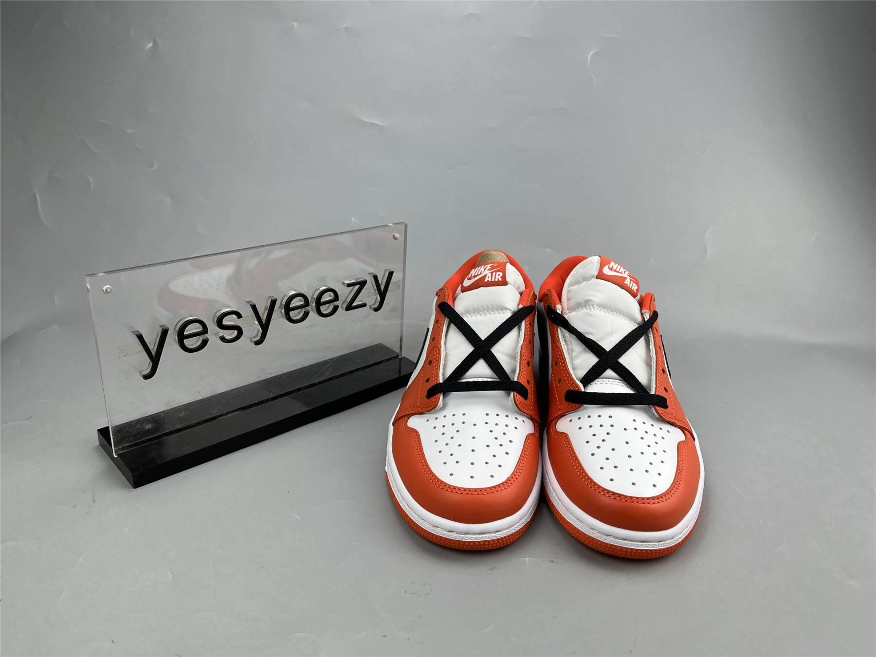 UA AIR JORDAN 1 LOW OG