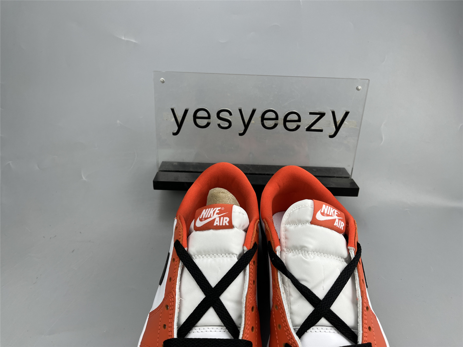 UA AIR JORDAN 1 LOW OG