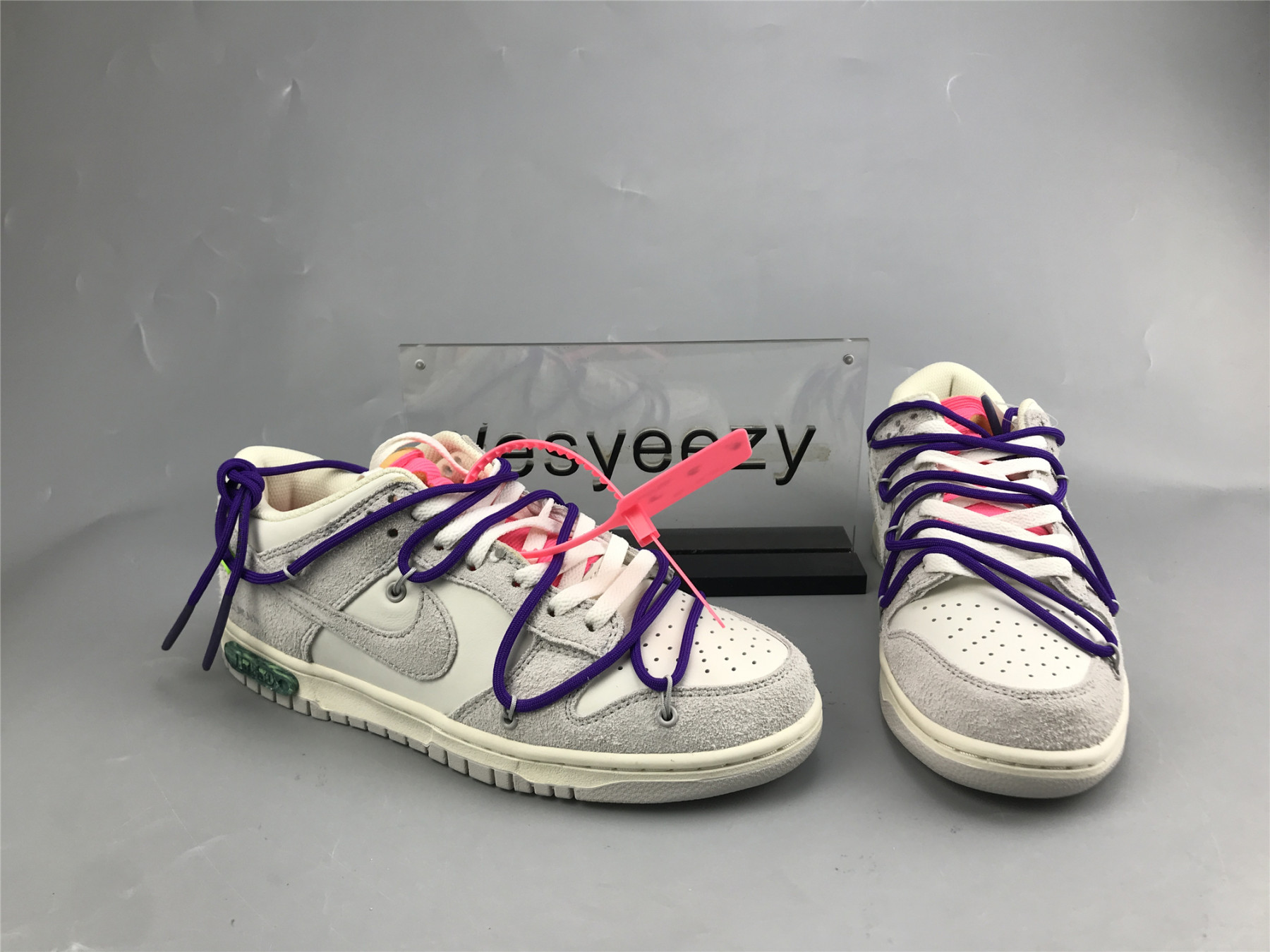 UA NIKE OFF-WHITE X DUNK LOW 