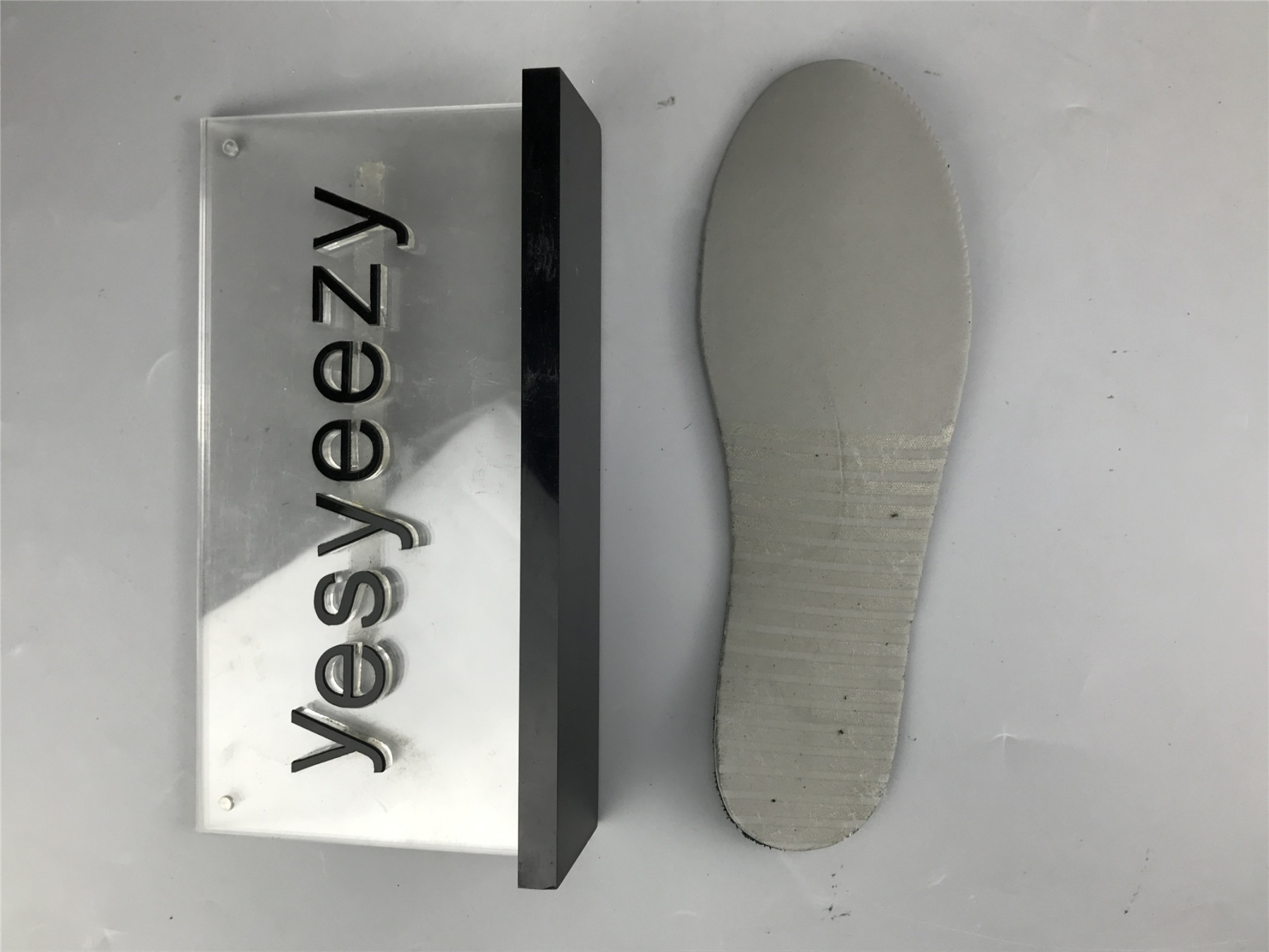 UA NIKE UNDEFEATED X DUNK LOW 