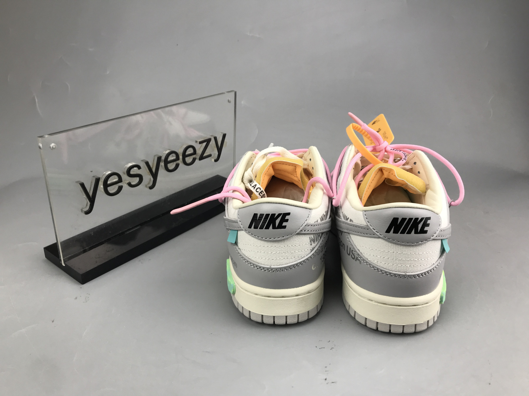 UA NIKE OFF-WHITE X DUNK LOW 