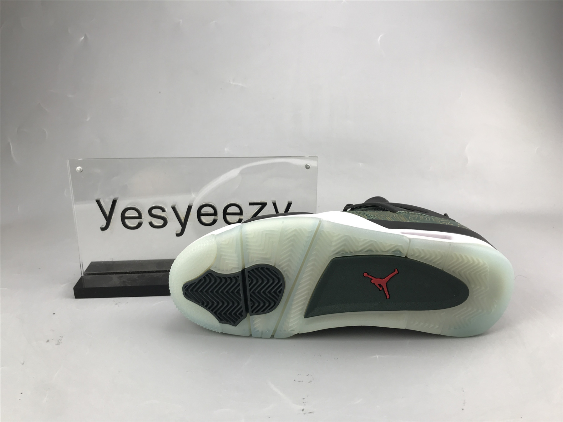 UA AIR JORDAN 4 RETRO LASER GREEN