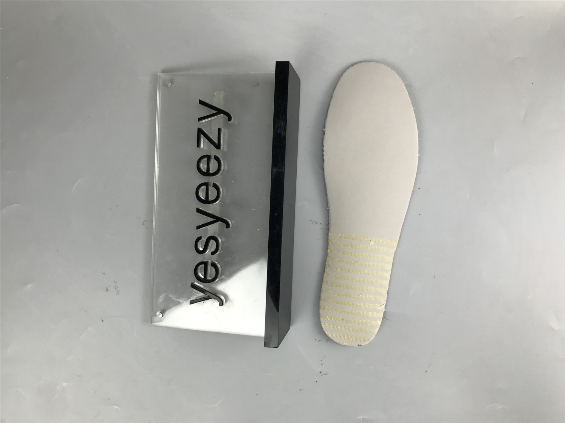 UA NIKE WMNS DUNK LOW 