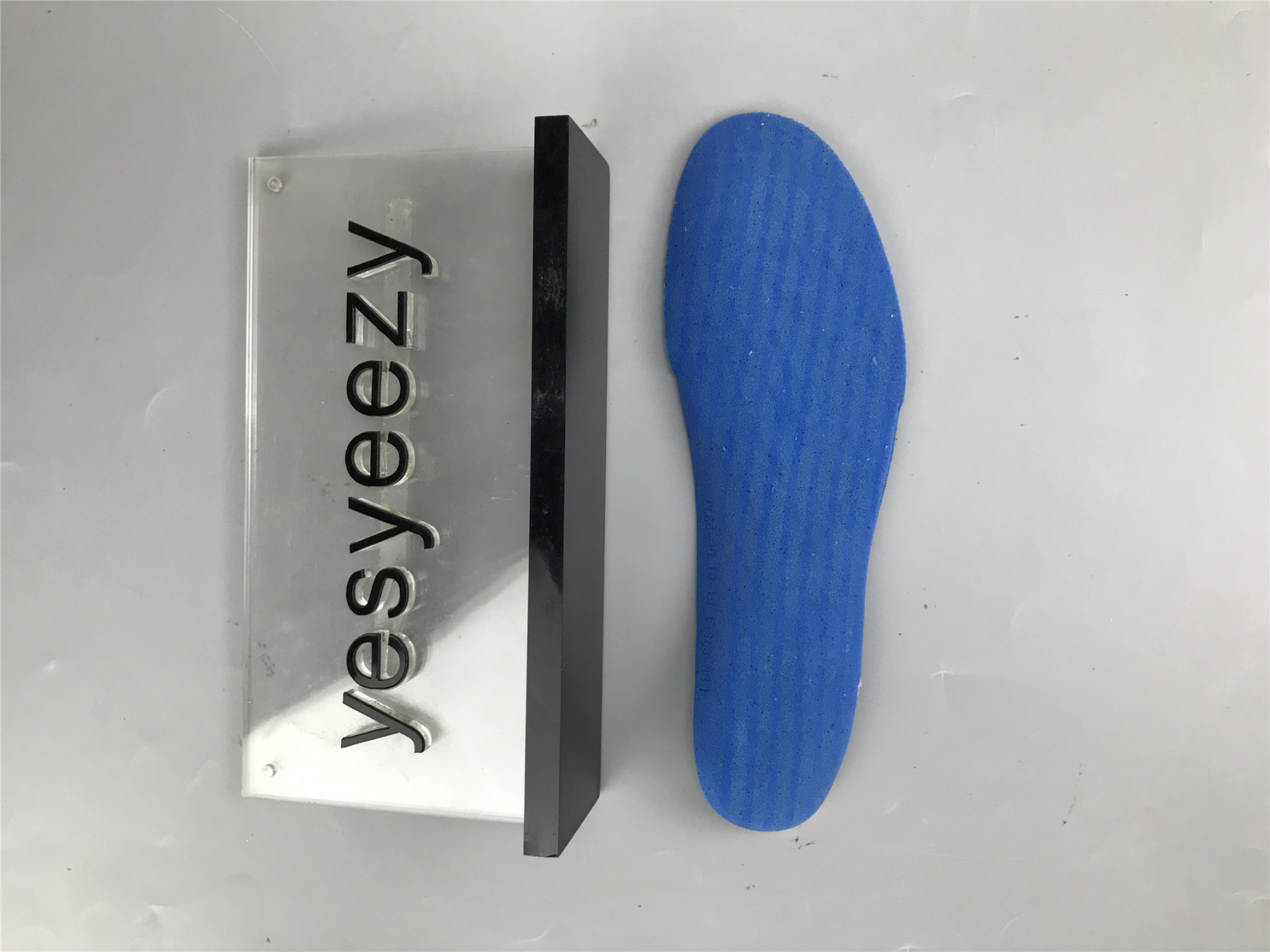 UA NIKE LEBRON 18 EP 