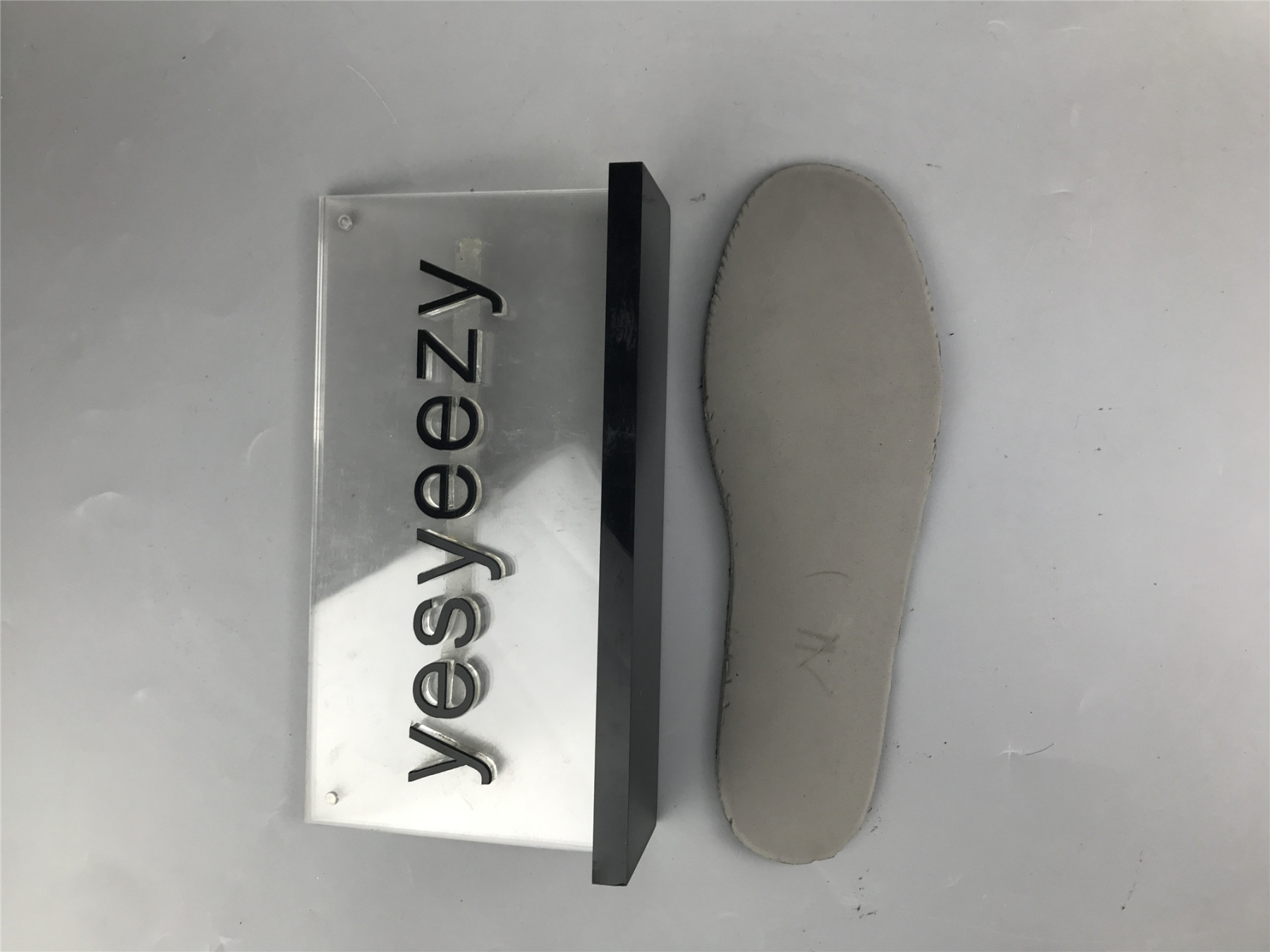 UA NIKE WMNS DUNK LOW 