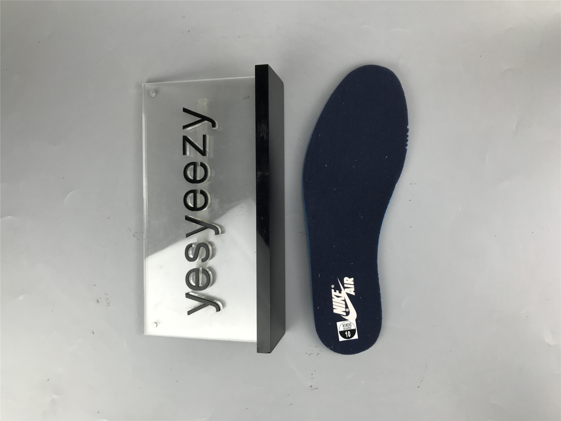 UA WMNS AIR JORDAN 1 RETRO HIGH OG SE