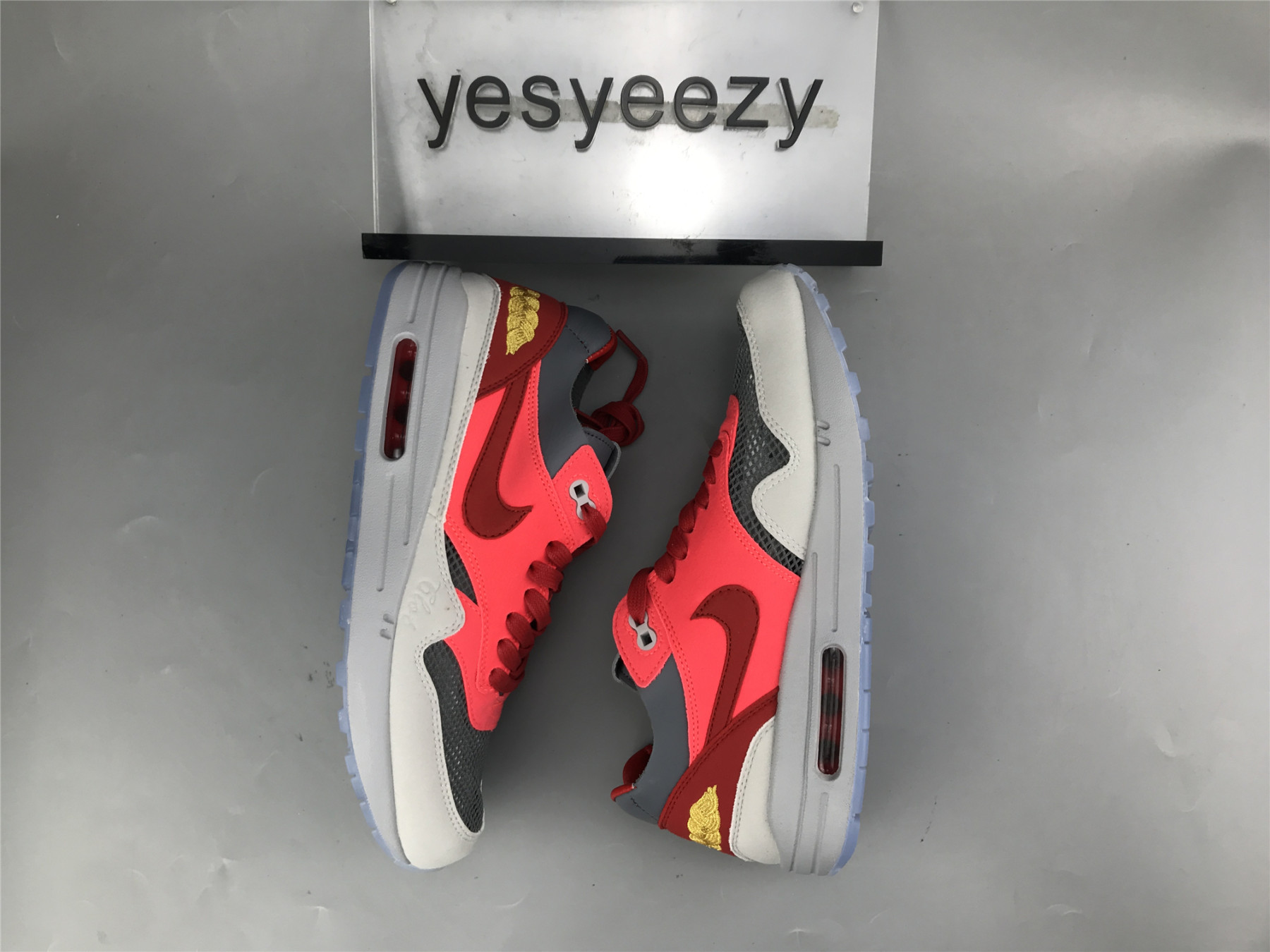 UA NIKE CLOT X AIR MAX 1 