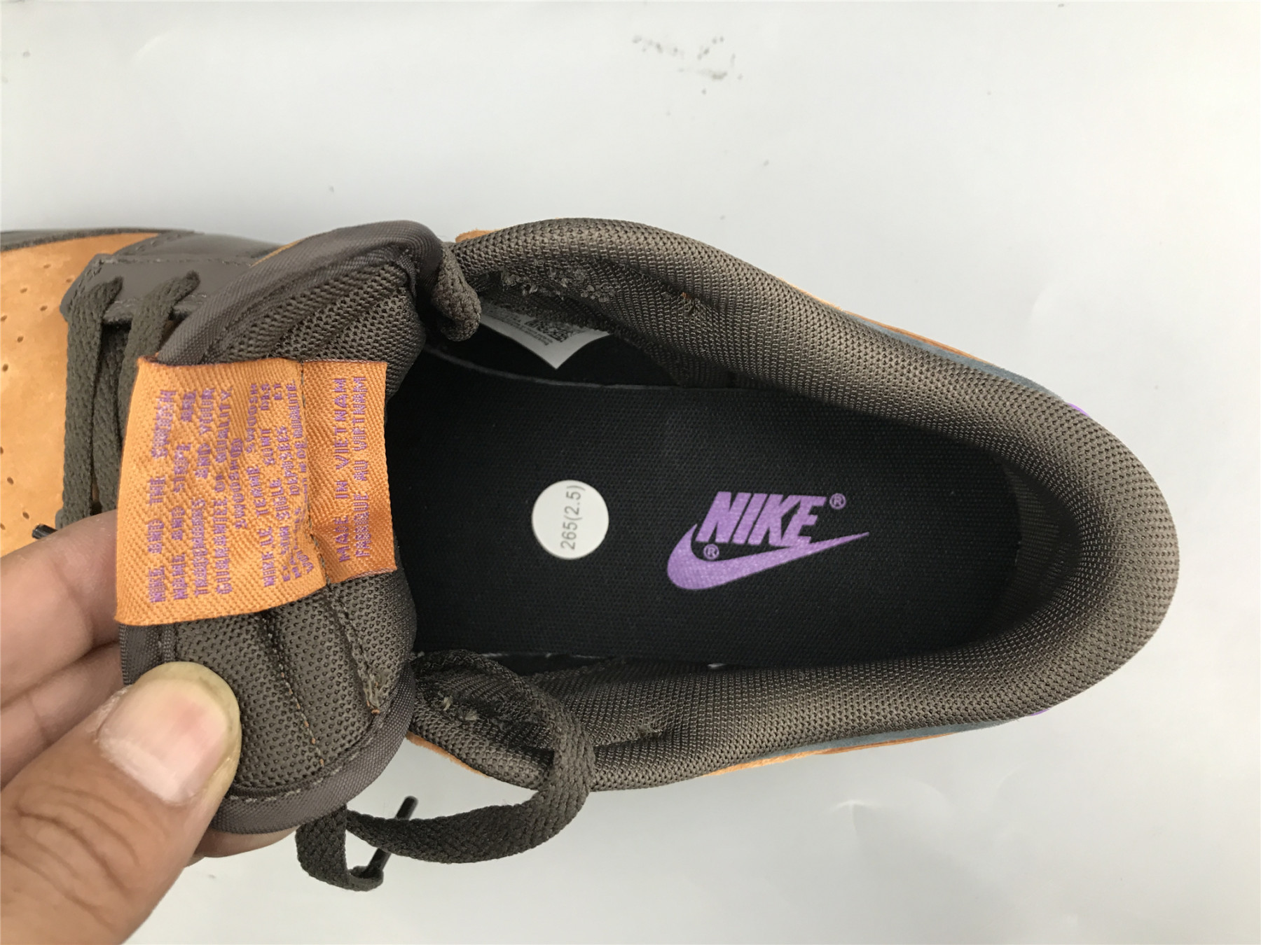 UA NIKE DUNK LOW PREMIUM 