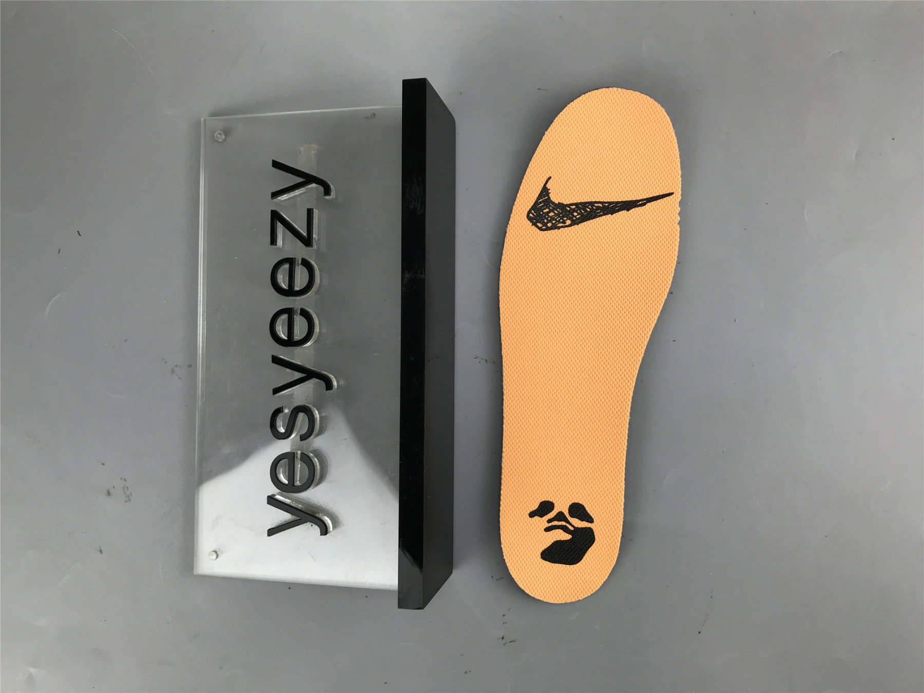 UA NIKE OFF-WHITE X DUNK LOW 