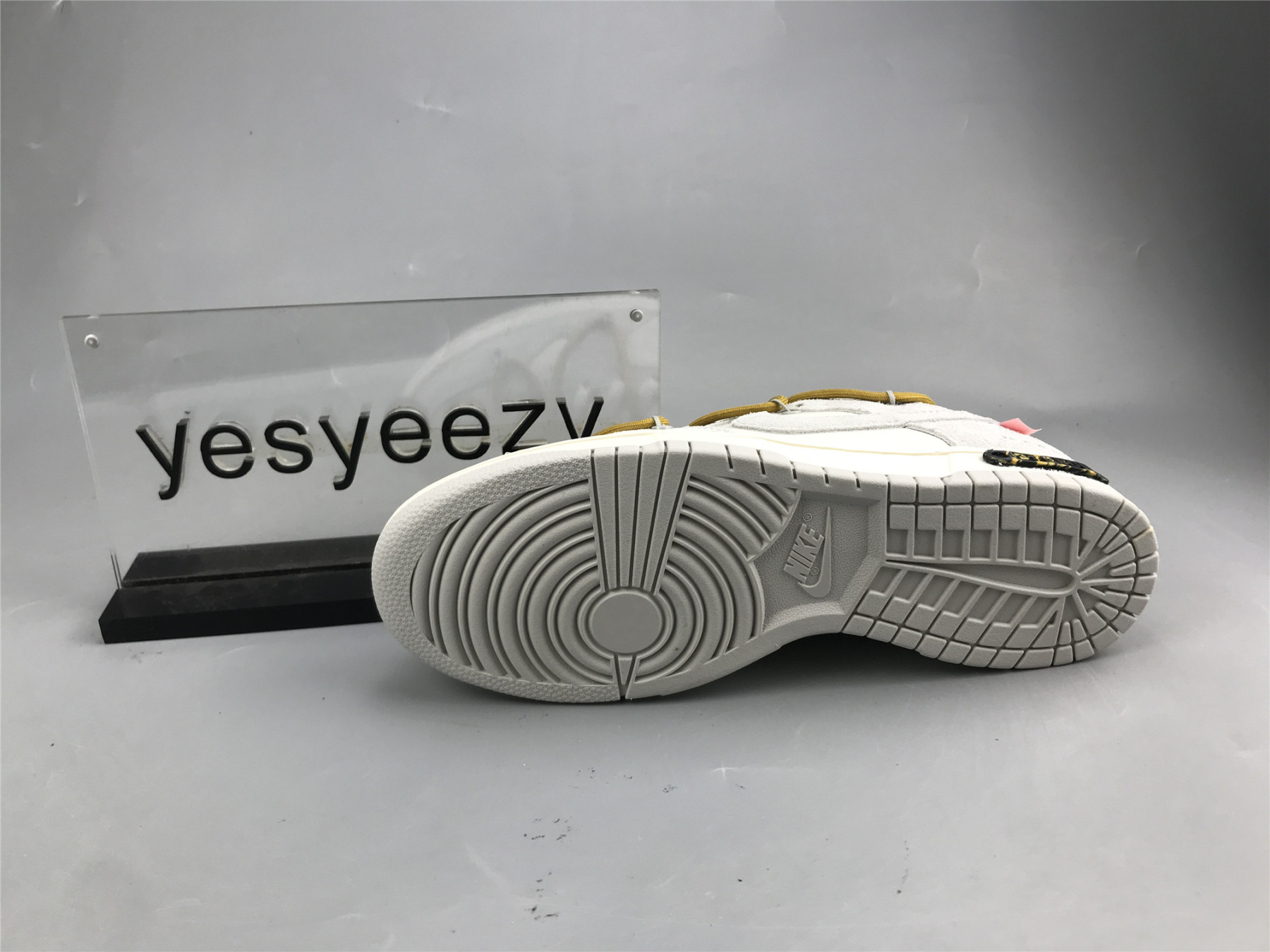 UA NIKE OFF-WHITE X DUNK LOW 