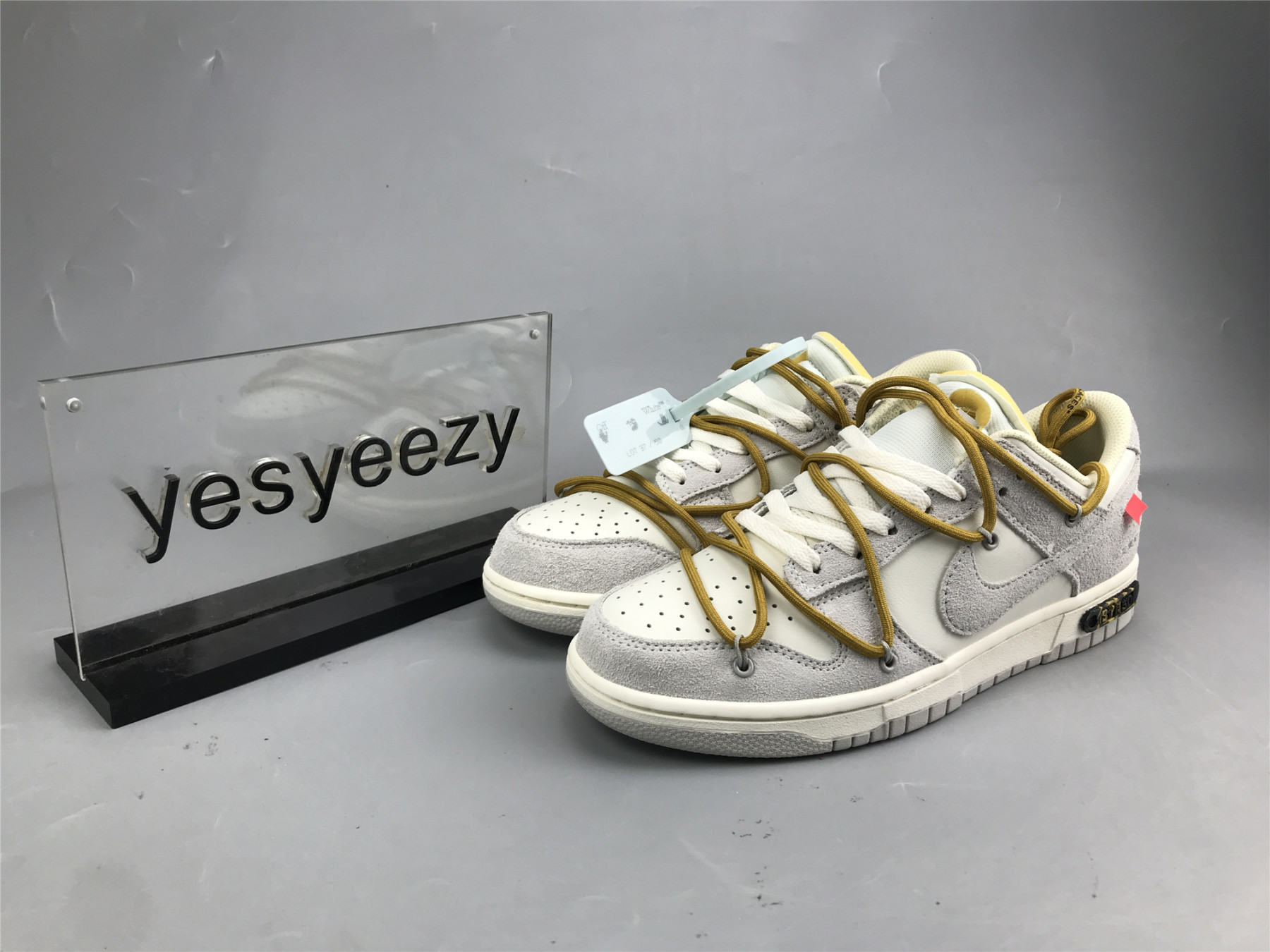 UA NIKE OFF-WHITE X DUNK LOW 