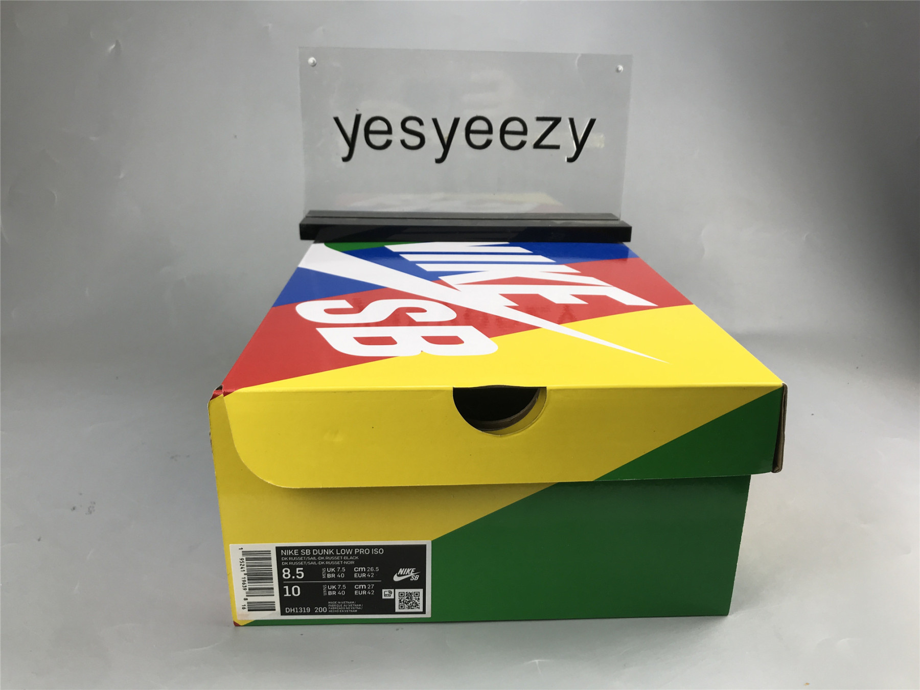 UA NIKE DUNK LOW PRO ISO SB 