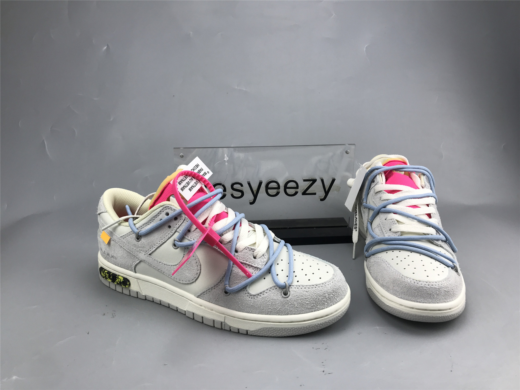 UA NIKE OFF-WHITE X DUNK LOW 