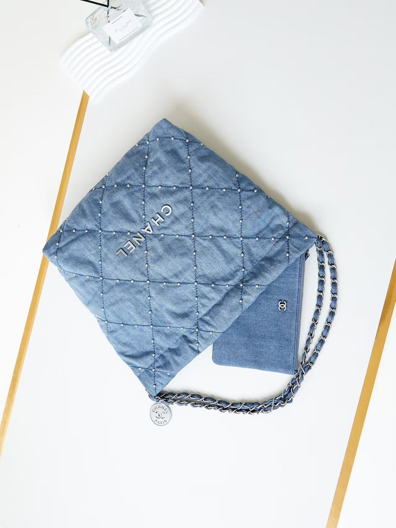 Ch**el 22 SMALL HANDBAG 35x37x7cm