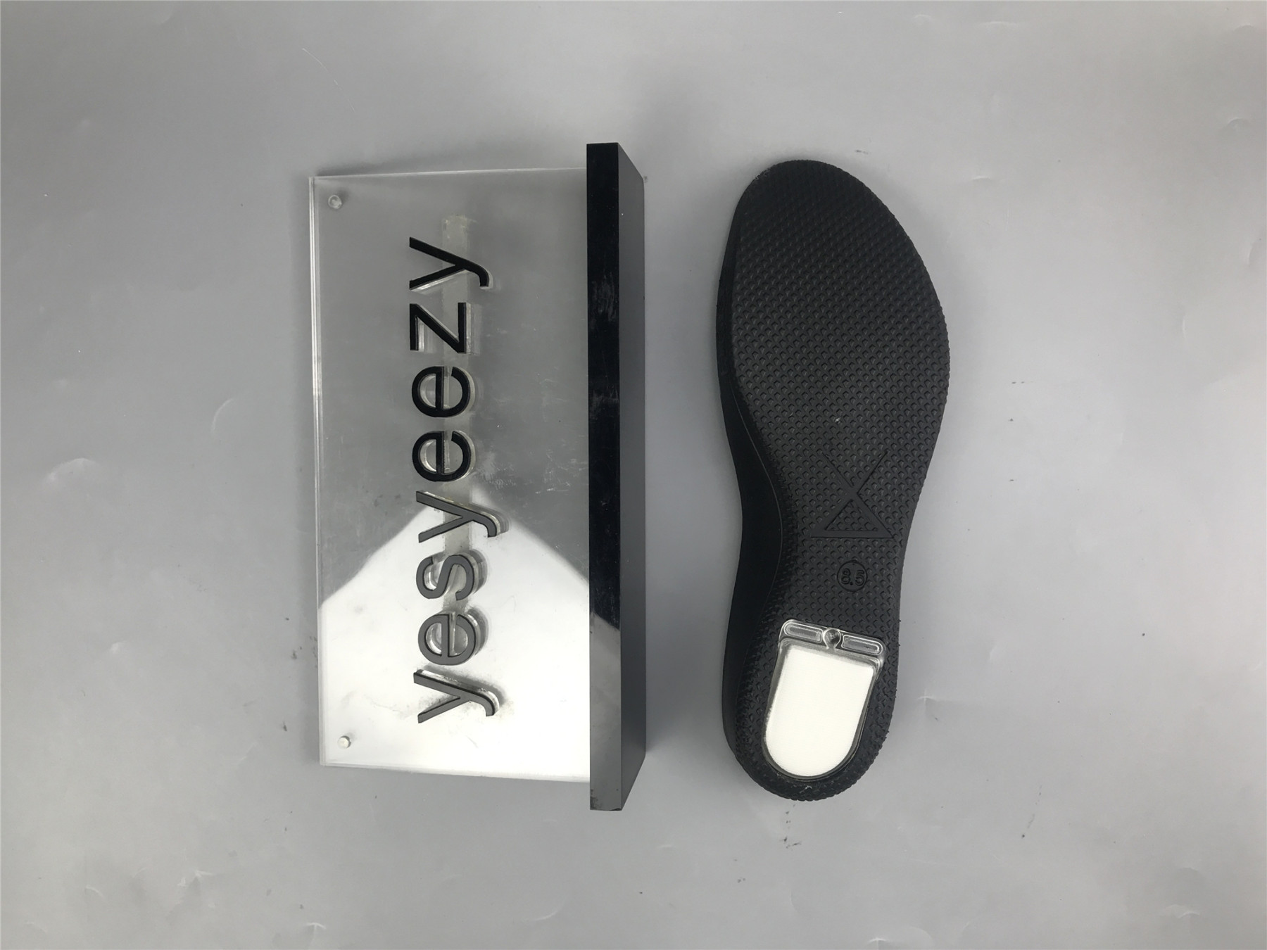 UA NIKE KOBE 9 ELITE LOW XDR 