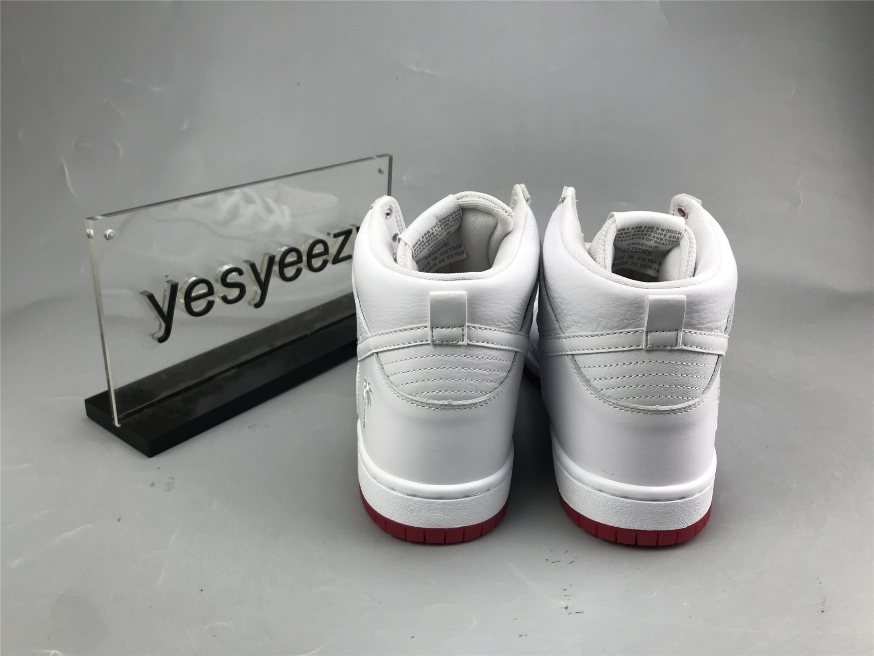 UA NIKE KEVIN BRADLEY X SB ZOOM DUNK HIGH PRO 