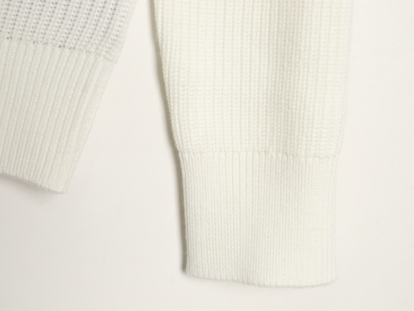 Pra*a Knitting Sweaters