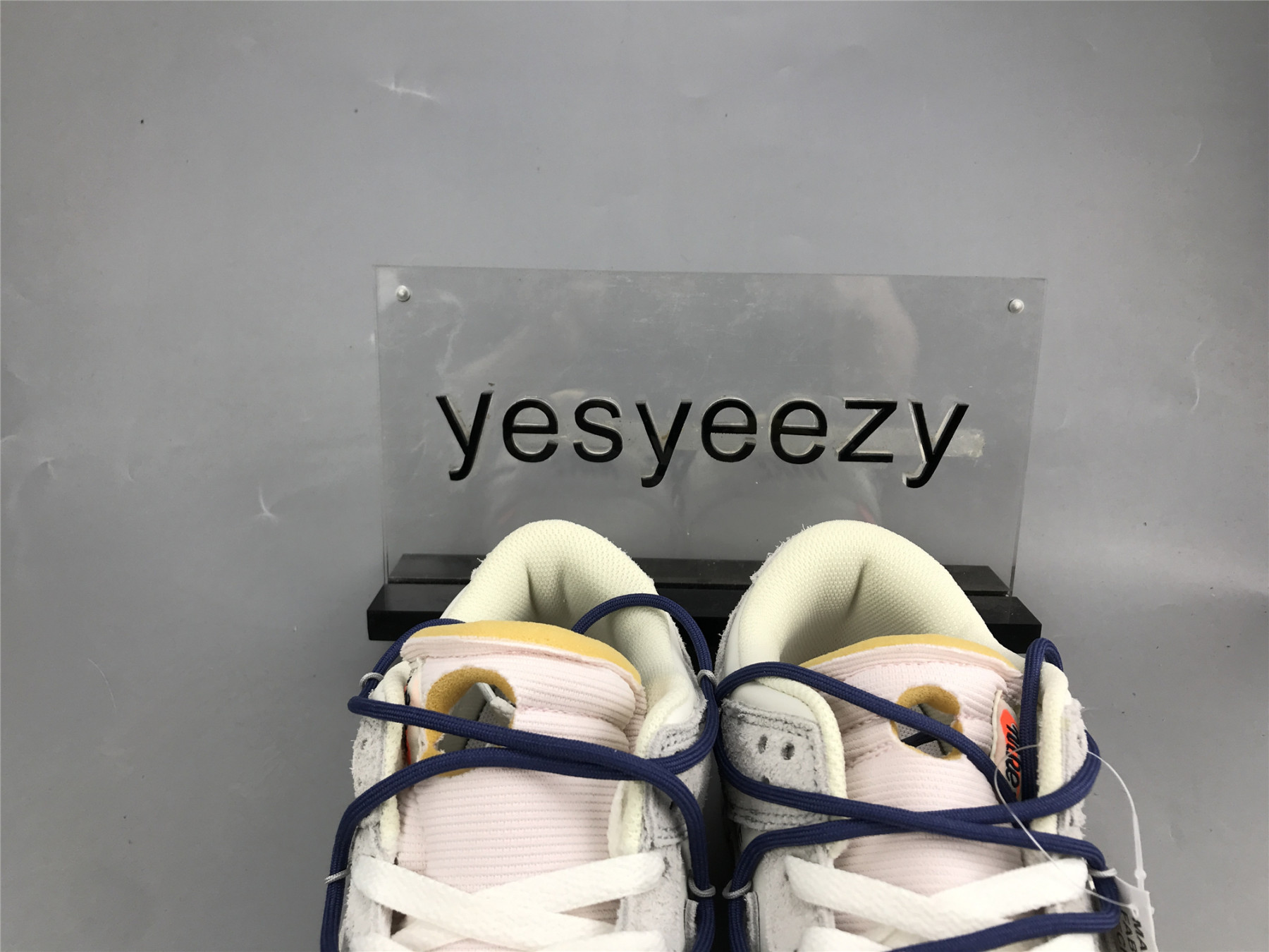 UA NIKE OFF-WHITE X DUNK LOW 