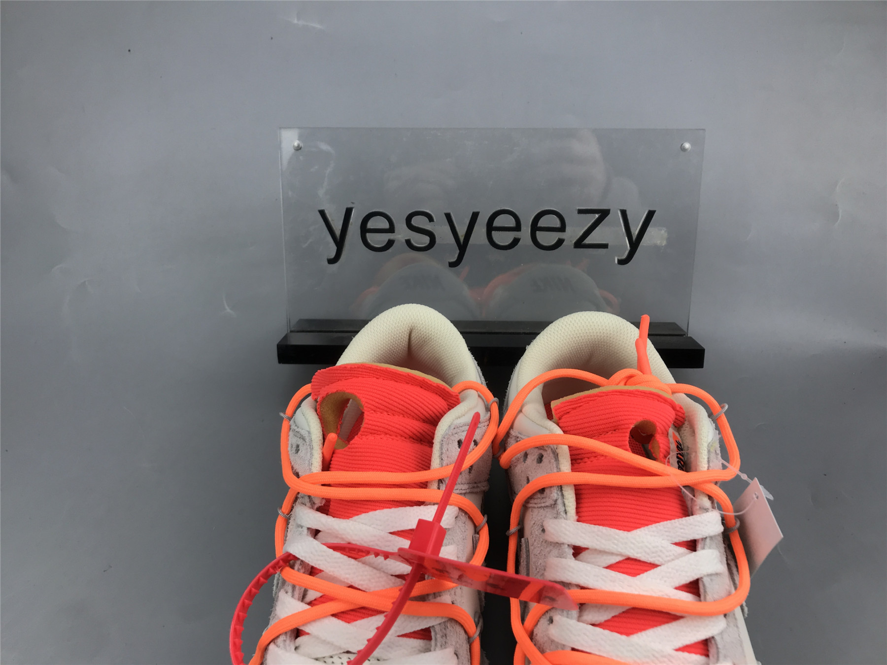 UA NIKE OFF-WHITE X DUNK LOW 