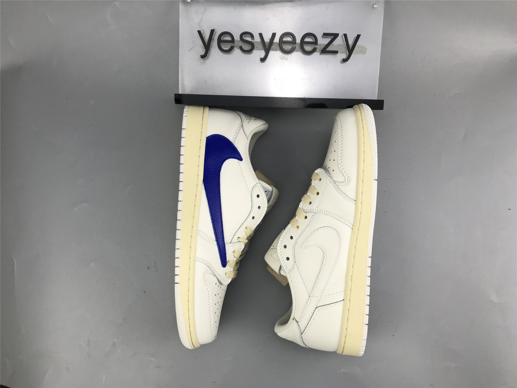 UA AIR JORDAN 1 LOW RETRO OG SP