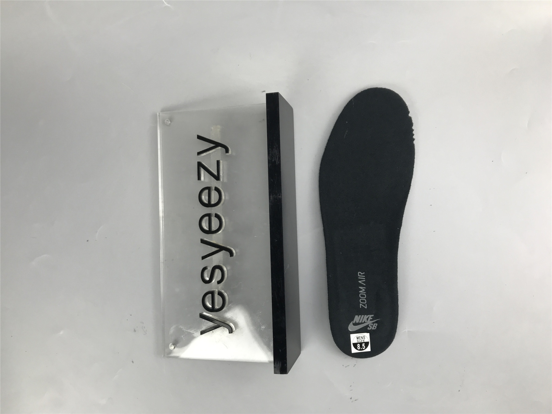 UA NIKE DUNK LOW PRO SB 