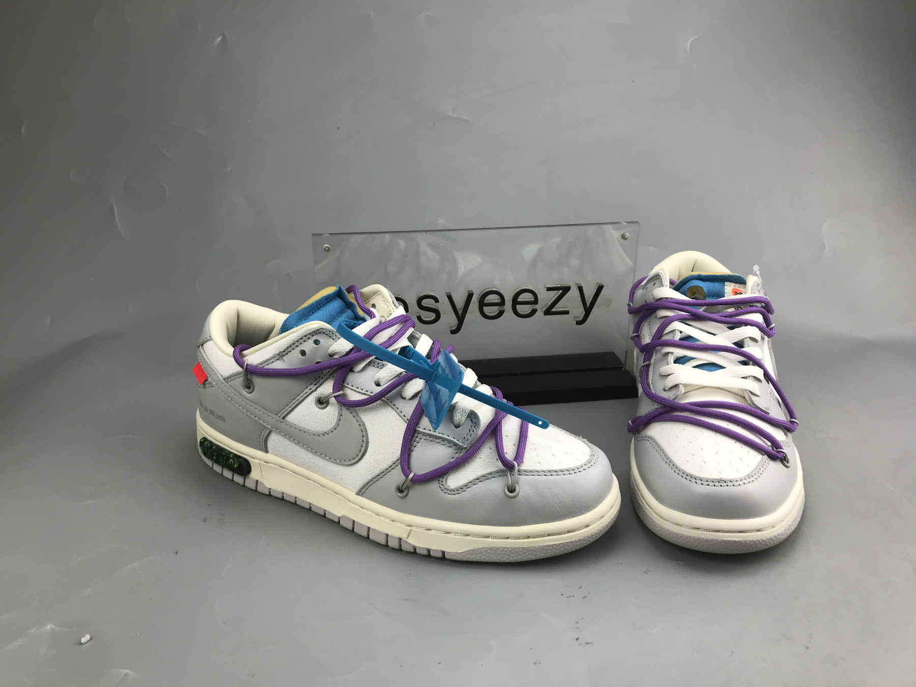 UA NIKE OFF-WHITE X DUNK LOW 