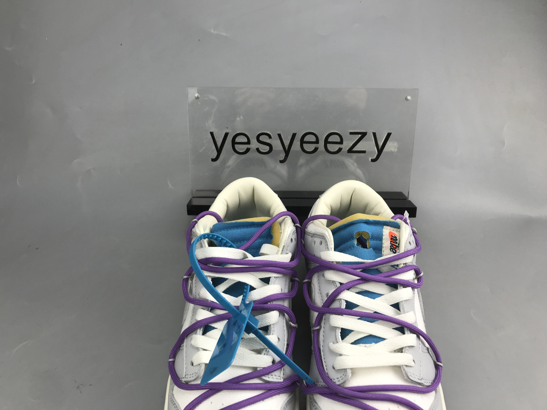 UA NIKE OFF-WHITE X DUNK LOW 