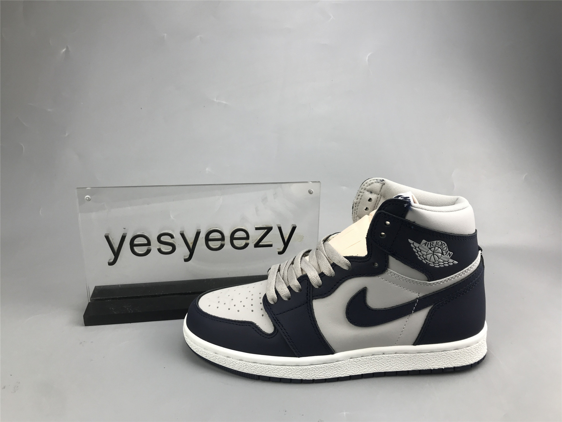 UA AIR JORDAN 1 RETRO HIGH 