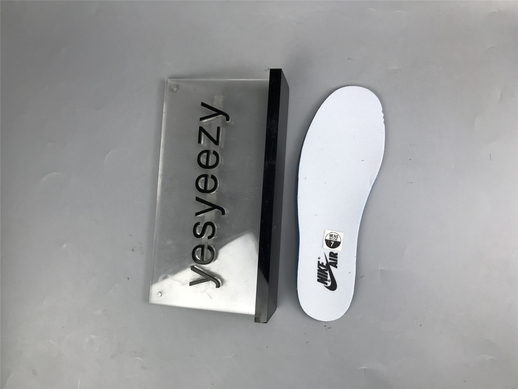 UA AIR JORDAN 1 RETRO HIGH 