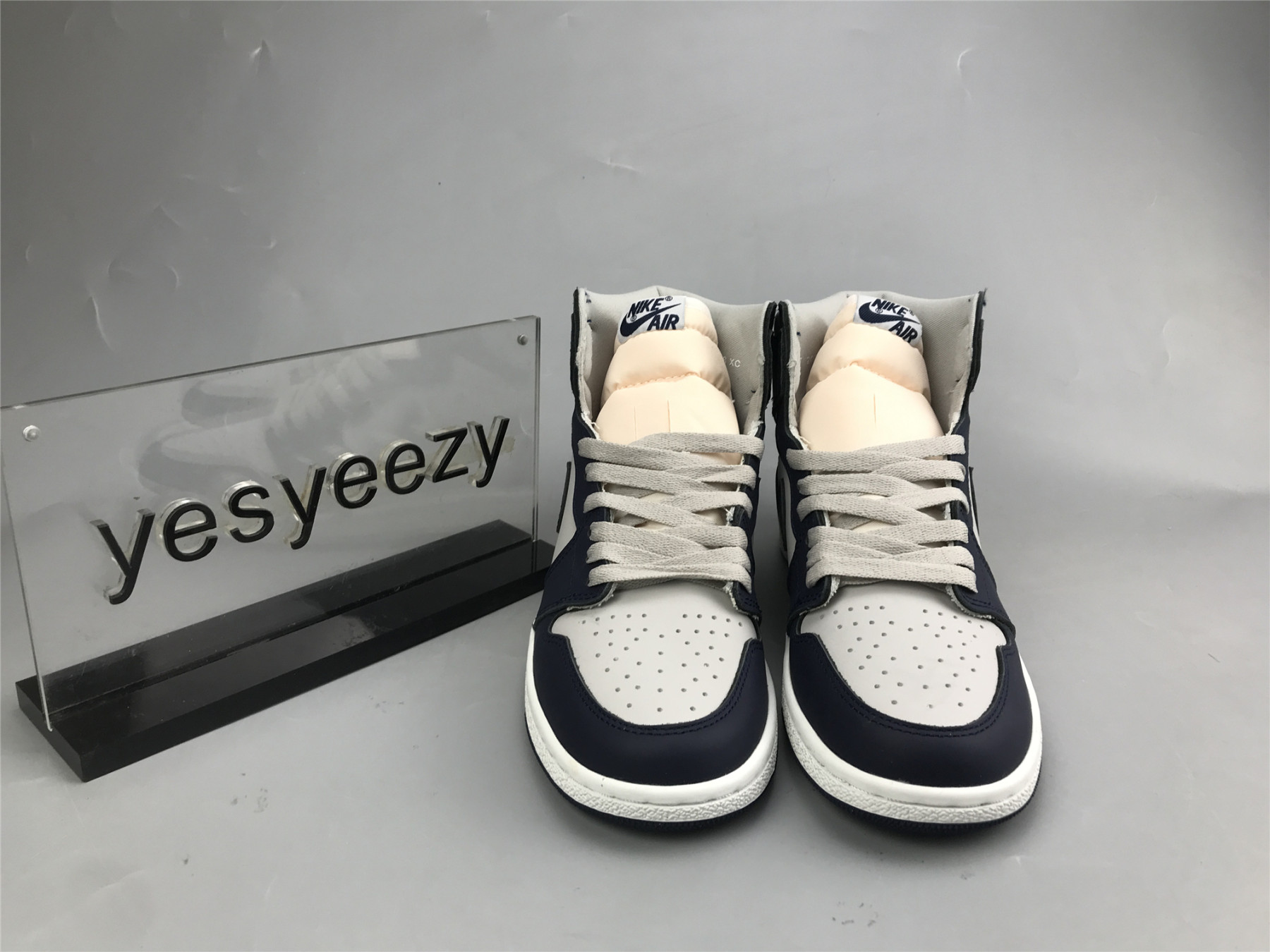 UA AIR JORDAN 1 RETRO HIGH 