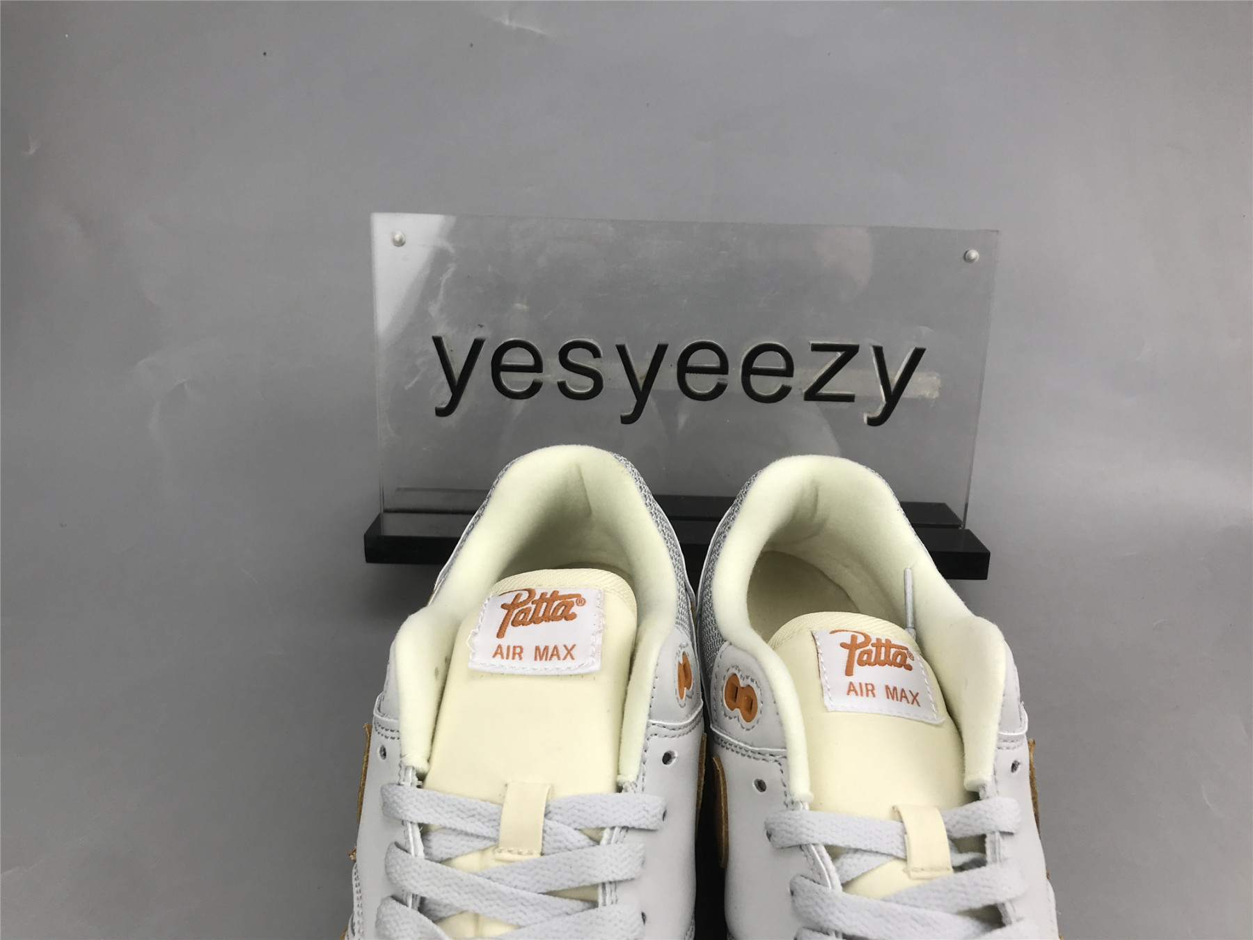 UA NIKE PATTA X AIR MAX 1 